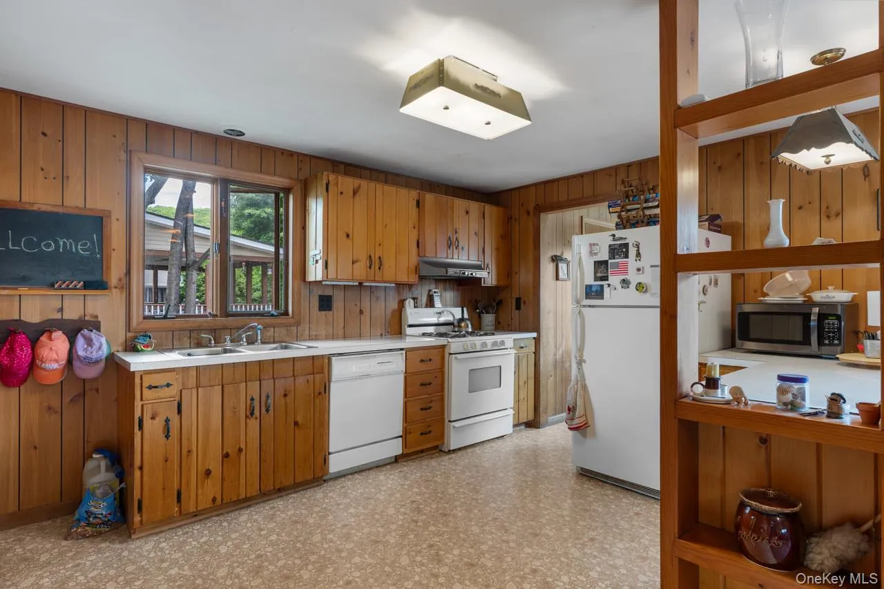 7 Lyman Avenue, Port Jervis, NY, 3 Bedrooms Bedrooms, 6 Rooms Rooms,1 BathroomBathrooms,Residential,For Rent,Lyman,0,1014806 7 Lyman Avenue, Port Jervis, NY, 3 Bedrooms Bedrooms, 6 Rooms Rooms,1 BathroomBathrooms,Residential,For Rent,Lyman,0,1014806