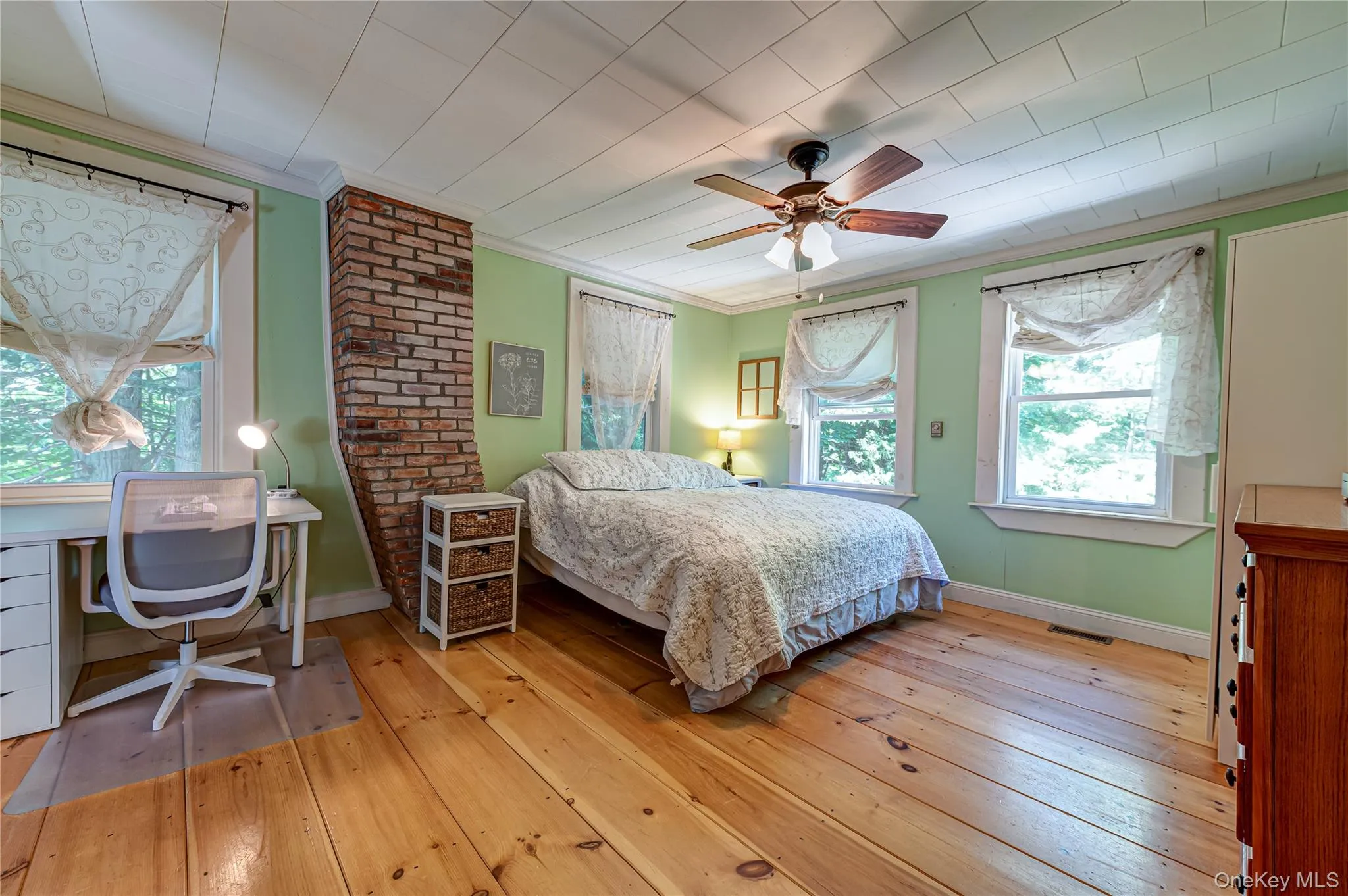 38 Pleasure Drive, Southampton, NY, 3 Bedrooms Bedrooms, 7 Rooms Rooms,3 BathroomsBathrooms,Residential,For Rent,Pleasure,0,1014808 38 Pleasure Drive, Southampton, NY, 3 Bedrooms Bedrooms, 7 Rooms Rooms,3 BathroomsBathrooms,Residential,For Rent,Pleasure,0,1014808