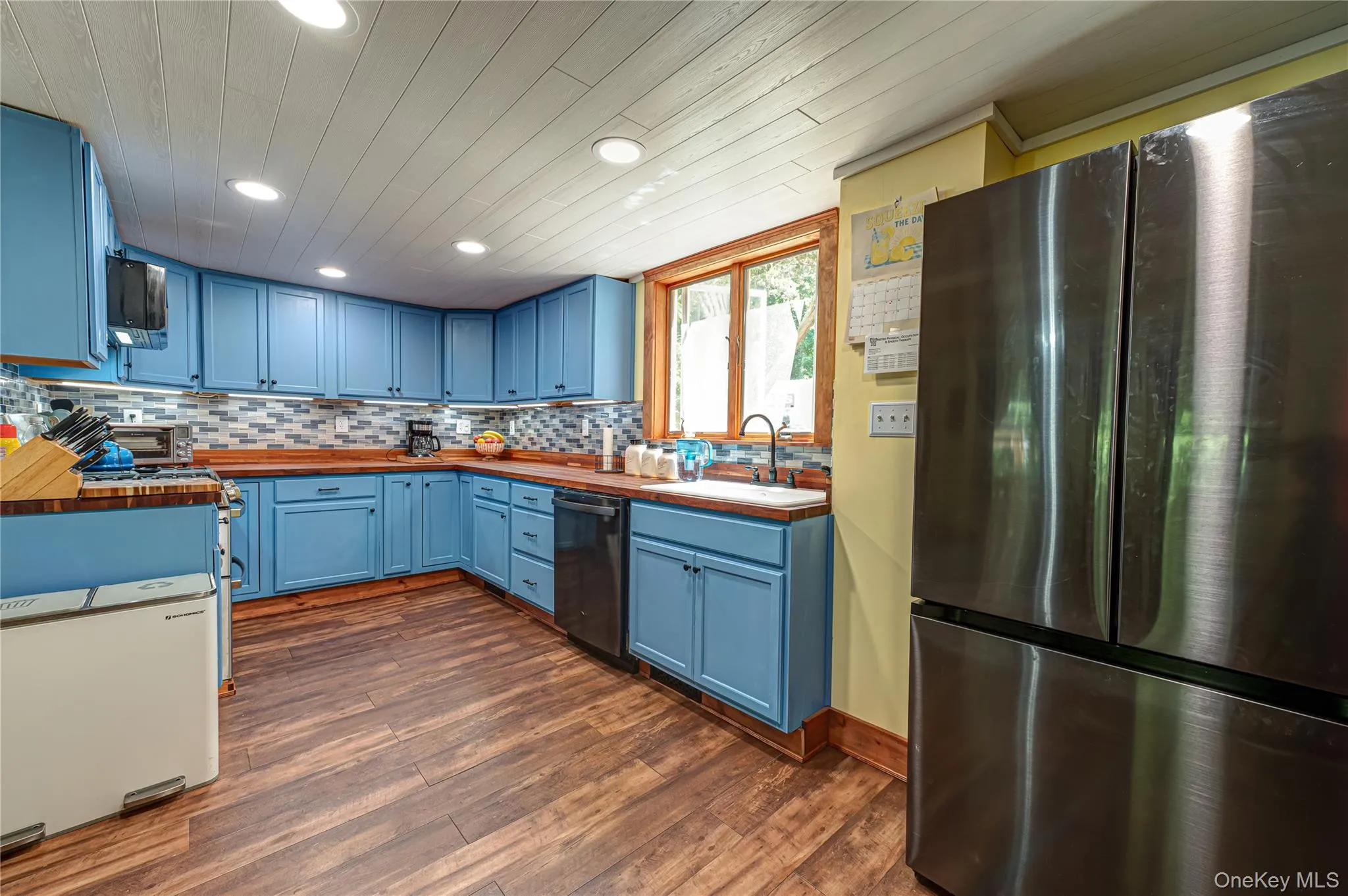 38 Pleasure Drive, Southampton, NY, 3 Bedrooms Bedrooms, 7 Rooms Rooms,3 BathroomsBathrooms,Residential,For Rent,Pleasure,0,1014808 38 Pleasure Drive, Southampton, NY, 3 Bedrooms Bedrooms, 7 Rooms Rooms,3 BathroomsBathrooms,Residential,For Rent,Pleasure,0,1014808