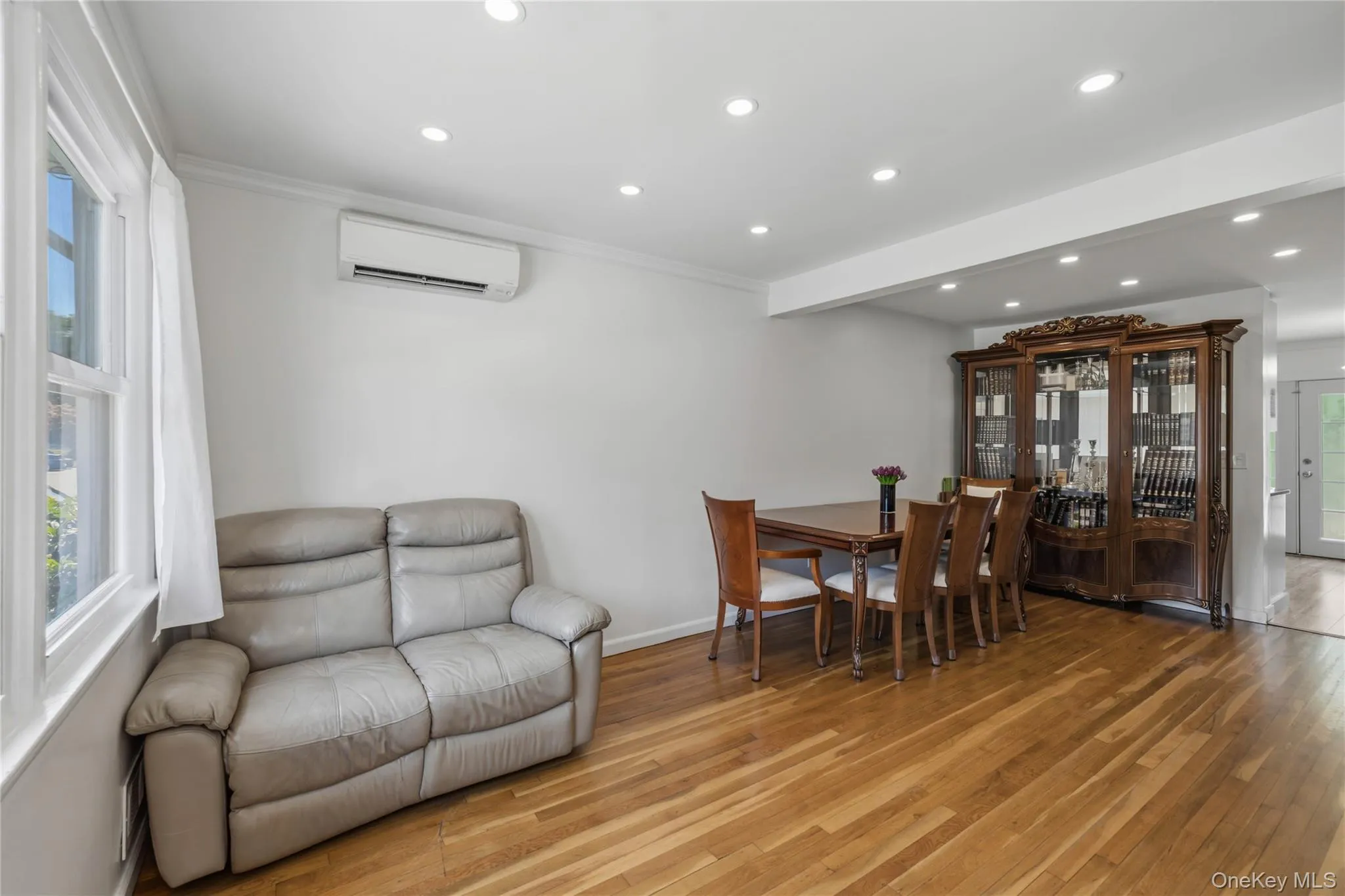 31 Gladys Drive, Ramapo, NY, 2 Bedrooms Bedrooms, 5 Rooms Rooms,1 BathroomBathrooms,Residential,For Rent,Gladys,0,KEY1014811 31 Gladys Drive, Ramapo, NY, 2 Bedrooms Bedrooms, 5 Rooms Rooms,1 BathroomBathrooms,Residential,For Rent,Gladys,0,KEY1014811
