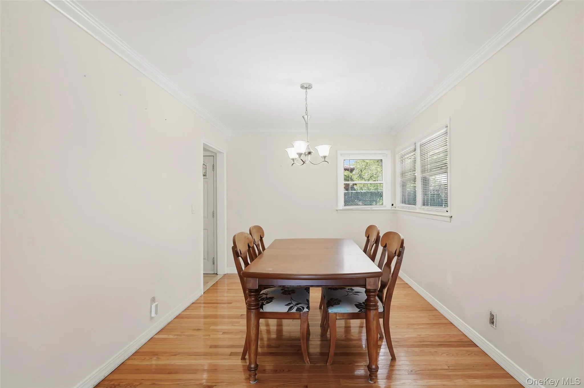 816 Broadway, Yonkers, NY, 3 Bedrooms Bedrooms, 6 Rooms Rooms,1 BathroomBathrooms,Residential,For Rent,Broadway,0,1014812 816 Broadway, Yonkers, NY, 3 Bedrooms Bedrooms, 6 Rooms Rooms,1 BathroomBathrooms,Residential,For Rent,Broadway,0,1014812