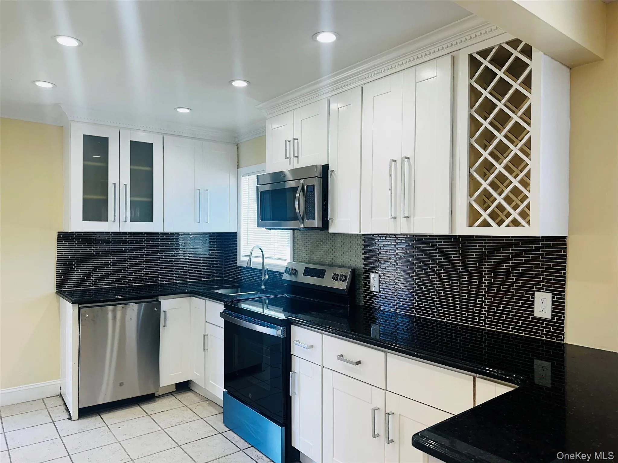 278 4th Street, Oyster Bay, NY, 5 Bedrooms Bedrooms, 10 Rooms Rooms,2 BathroomsBathrooms,Residential Lease,For Rent,4th,0,1014816 278 4th Street, Oyster Bay, NY, 5 Bedrooms Bedrooms, 10 Rooms Rooms,2 BathroomsBathrooms,Residential Lease,For Rent,4th,0,1014816