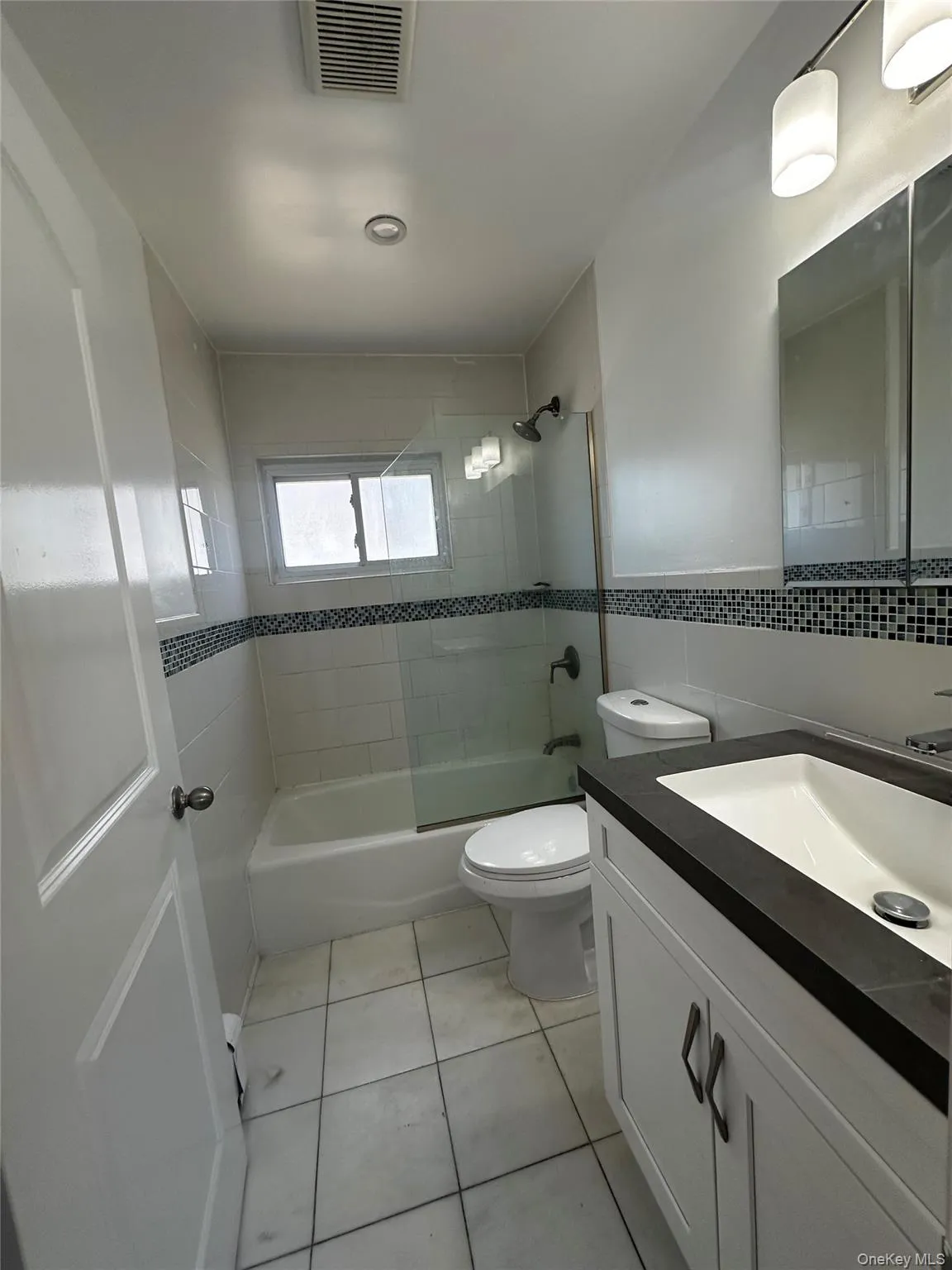278 4th Street, Oyster Bay, NY, 5 Bedrooms Bedrooms, 10 Rooms Rooms,2 BathroomsBathrooms,Residential Lease,For Rent,4th,0,1014816 278 4th Street, Oyster Bay, NY, 5 Bedrooms Bedrooms, 10 Rooms Rooms,2 BathroomsBathrooms,Residential Lease,For Rent,4th,0,1014816