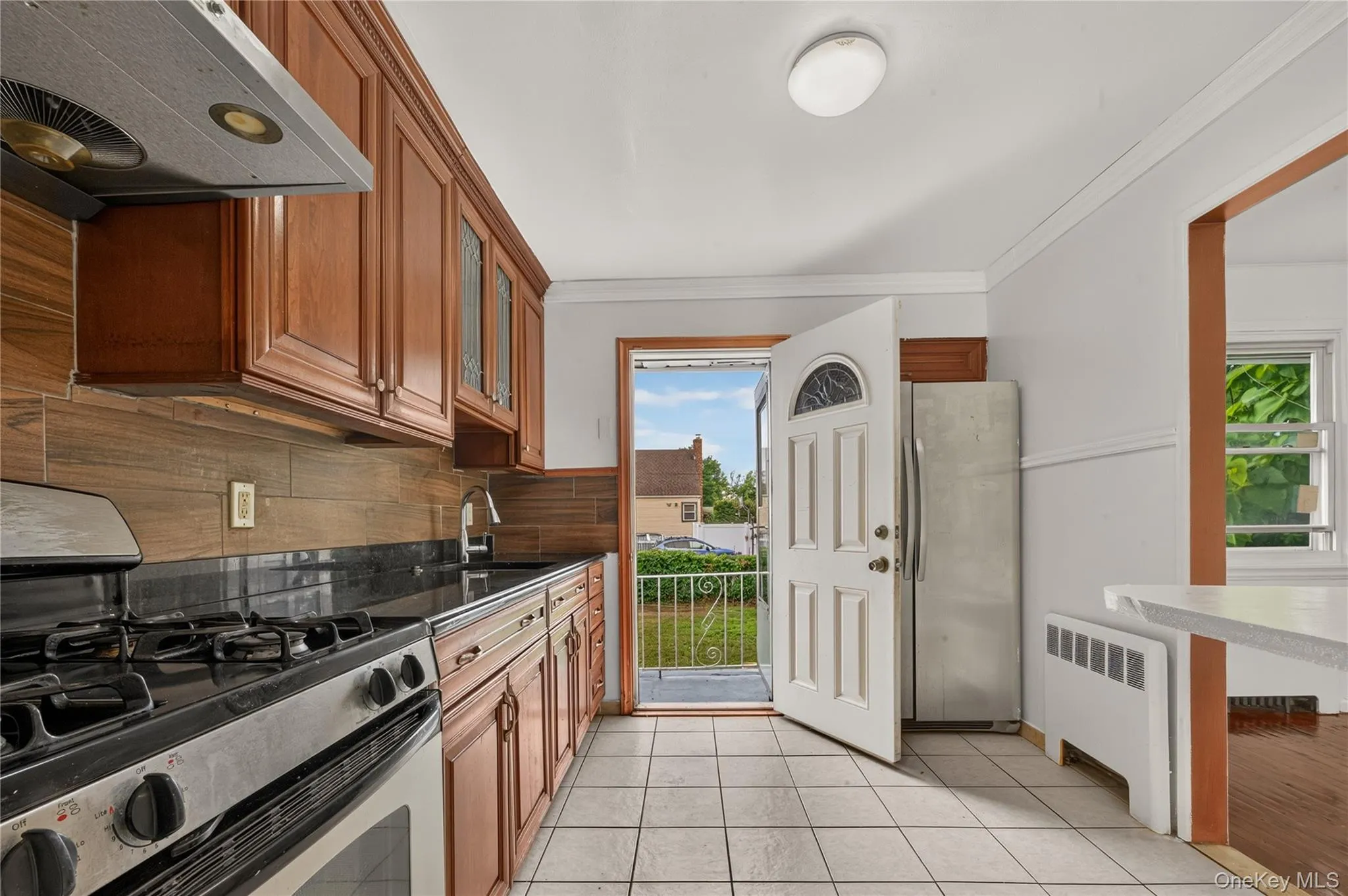 33 Montgomery Street, Hempstead, NY, 5 Bedrooms Bedrooms, 10 Rooms Rooms,2 BathroomsBathrooms,Residential,For Rent,Montgomery,0,1014818 33 Montgomery Street, Hempstead, NY, 5 Bedrooms Bedrooms, 10 Rooms Rooms,2 BathroomsBathrooms,Residential,For Rent,Montgomery,0,1014818
