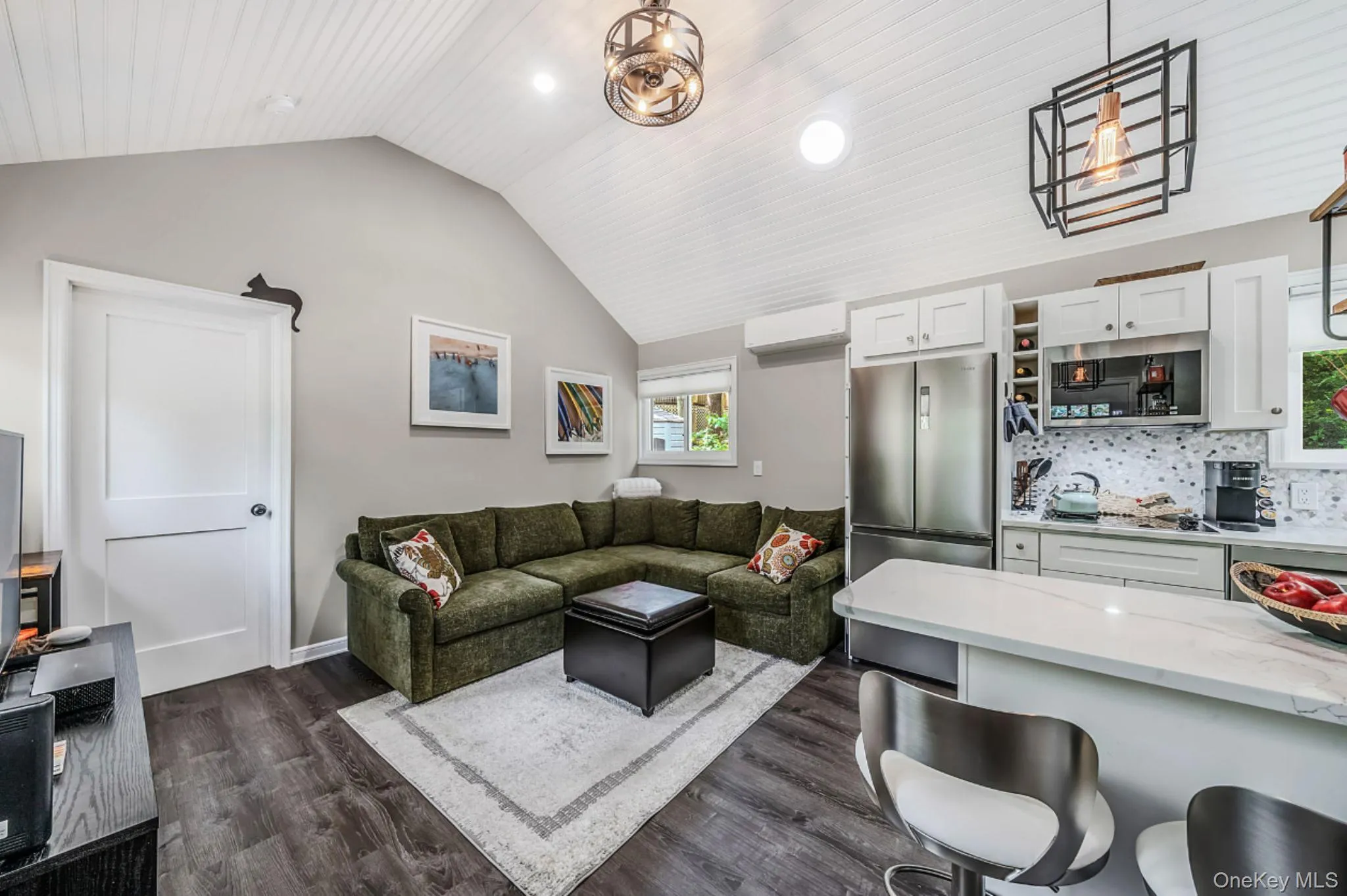 356 Oakleigh Avenue, Riverhead, NY, 1 Bedroom Bedrooms, 2 Rooms Rooms,1 BathroomBathrooms,Residential,For Rent,Oakleigh,0,1014820 356 Oakleigh Avenue, Riverhead, NY, 1 Bedroom Bedrooms, 2 Rooms Rooms,1 BathroomBathrooms,Residential,For Rent,Oakleigh,0,1014820