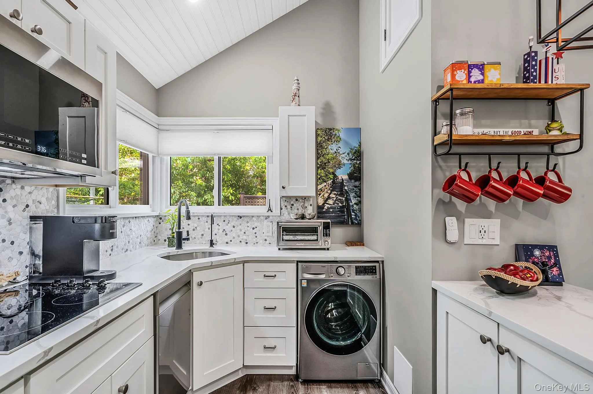 356 Oakleigh Avenue, Riverhead, NY, 1 Bedroom Bedrooms, 2 Rooms Rooms,1 BathroomBathrooms,Residential,For Rent,Oakleigh,0,1014820 356 Oakleigh Avenue, Riverhead, NY, 1 Bedroom Bedrooms, 2 Rooms Rooms,1 BathroomBathrooms,Residential,For Rent,Oakleigh,0,1014820