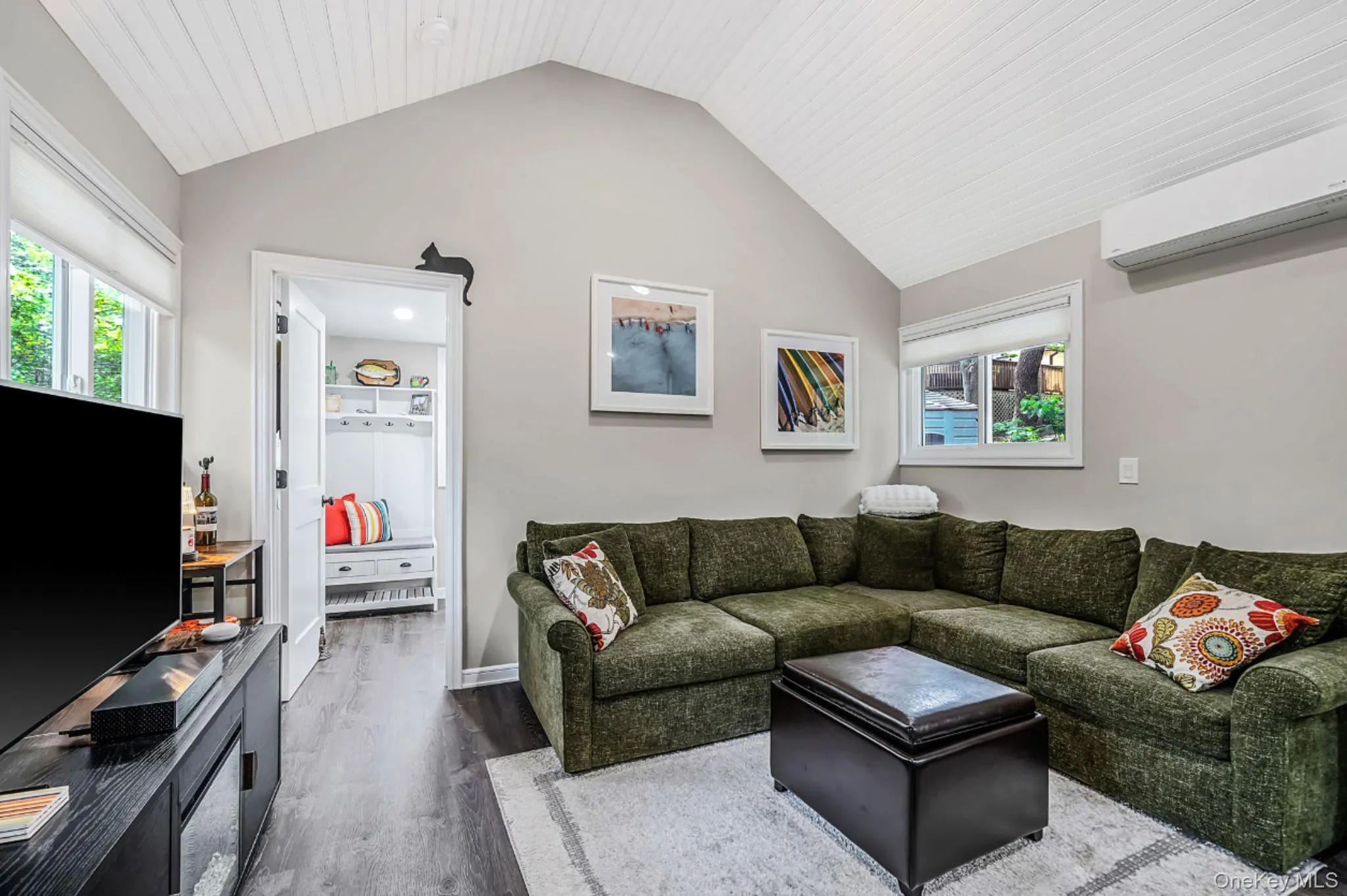 356 Oakleigh Avenue, Riverhead, NY, 1 Bedroom Bedrooms, 2 Rooms Rooms,1 BathroomBathrooms,Residential,For Rent,Oakleigh,0,1014820 356 Oakleigh Avenue, Riverhead, NY, 1 Bedroom Bedrooms, 2 Rooms Rooms,1 BathroomBathrooms,Residential,For Rent,Oakleigh,0,1014820