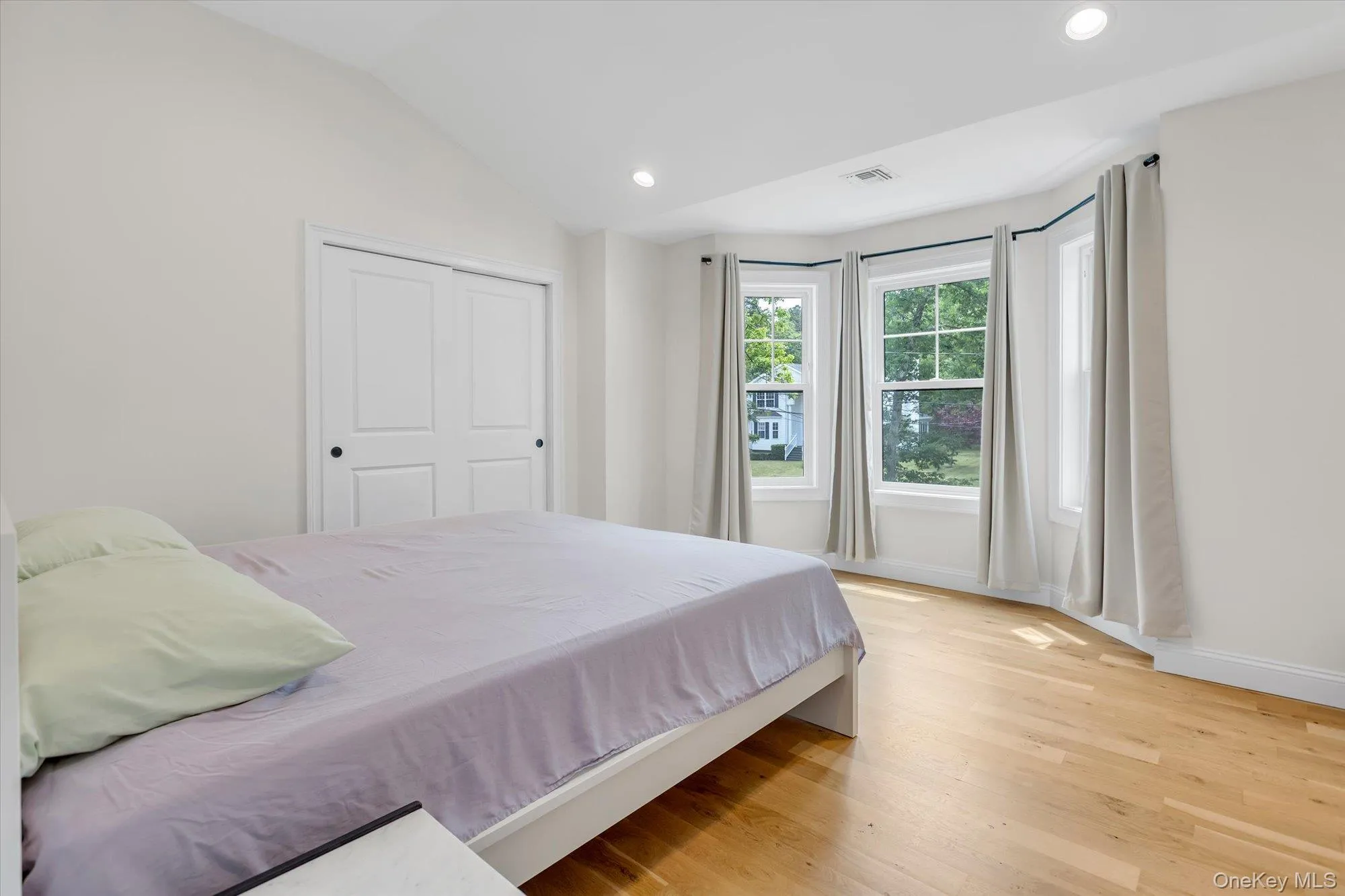 135 Elizabeth Way, Brookhaven, NY, 4 Bedrooms Bedrooms, 10 Rooms Rooms,2 BathroomsBathrooms,Residential,For Rent,Elizabeth,0,1014821 135 Elizabeth Way, Brookhaven, NY, 4 Bedrooms Bedrooms, 10 Rooms Rooms,2 BathroomsBathrooms,Residential,For Rent,Elizabeth,0,1014821