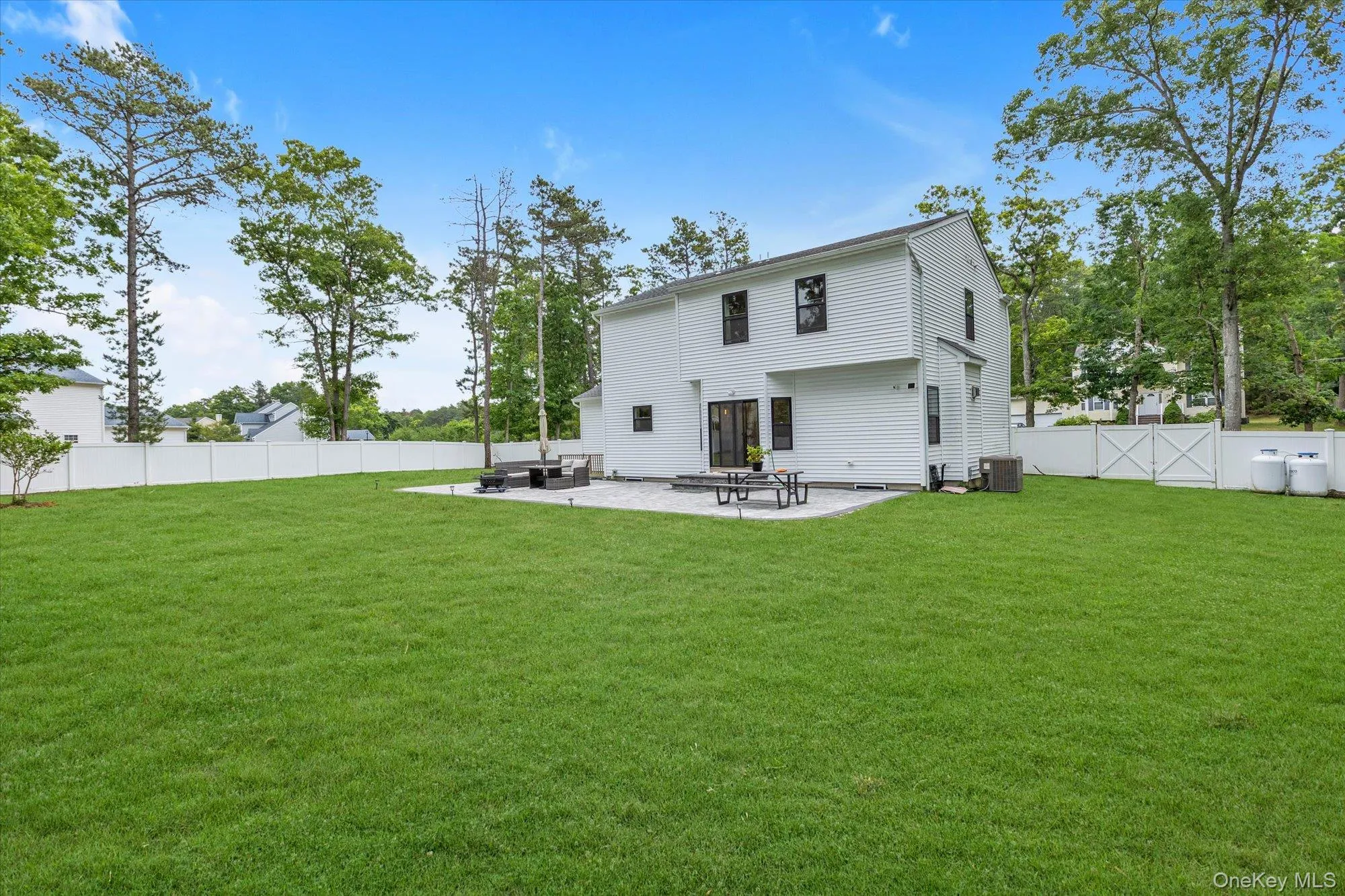 135 Elizabeth Way, Brookhaven, NY, 4 Bedrooms Bedrooms, 10 Rooms Rooms,2 BathroomsBathrooms,Residential,For Rent,Elizabeth,0,1014821 135 Elizabeth Way, Brookhaven, NY, 4 Bedrooms Bedrooms, 10 Rooms Rooms,2 BathroomsBathrooms,Residential,For Rent,Elizabeth,0,1014821