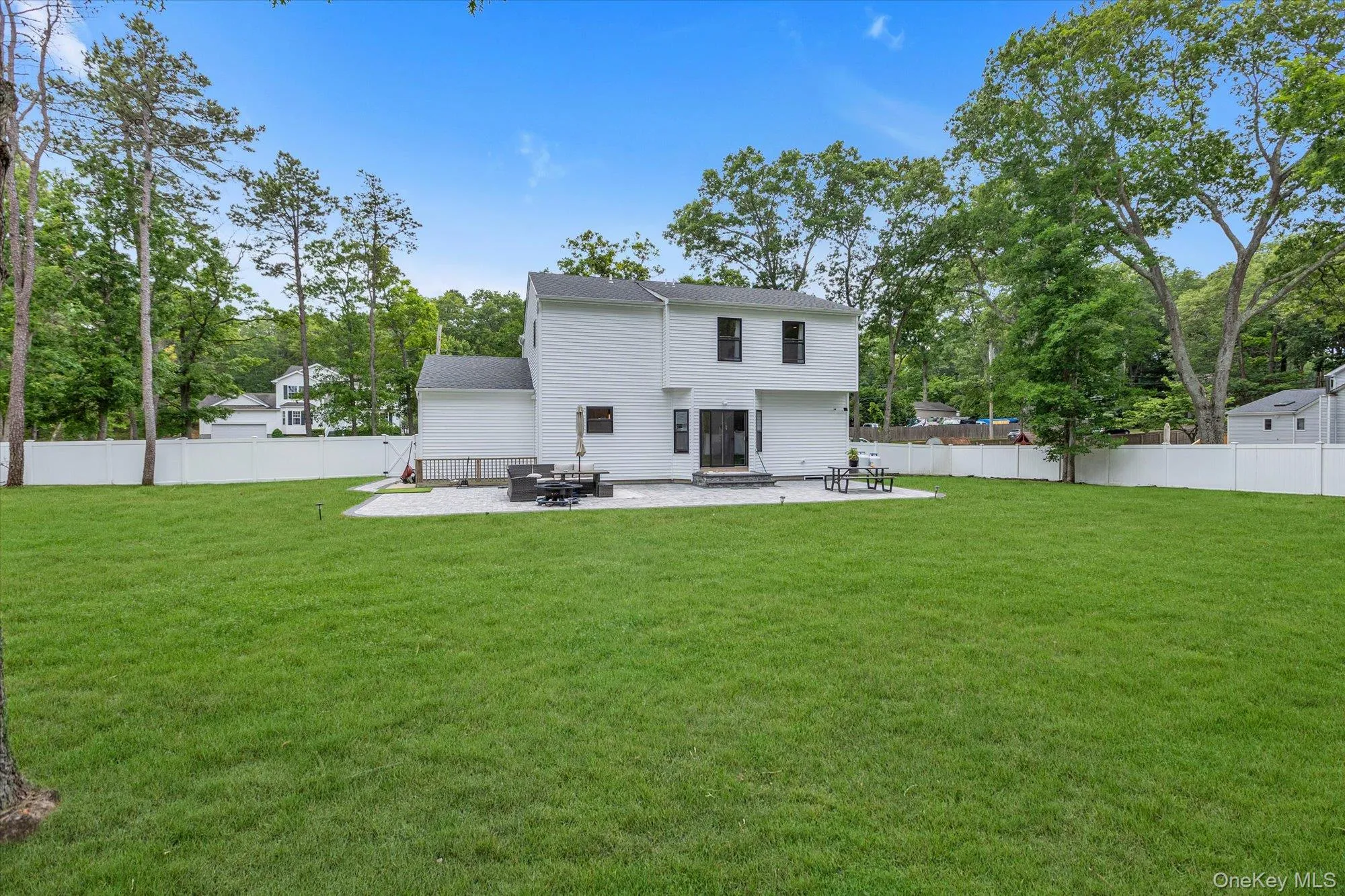 135 Elizabeth Way, Brookhaven, NY, 4 Bedrooms Bedrooms, 10 Rooms Rooms,2 BathroomsBathrooms,Residential,For Rent,Elizabeth,0,1014821 135 Elizabeth Way, Brookhaven, NY, 4 Bedrooms Bedrooms, 10 Rooms Rooms,2 BathroomsBathrooms,Residential,For Rent,Elizabeth,0,1014821