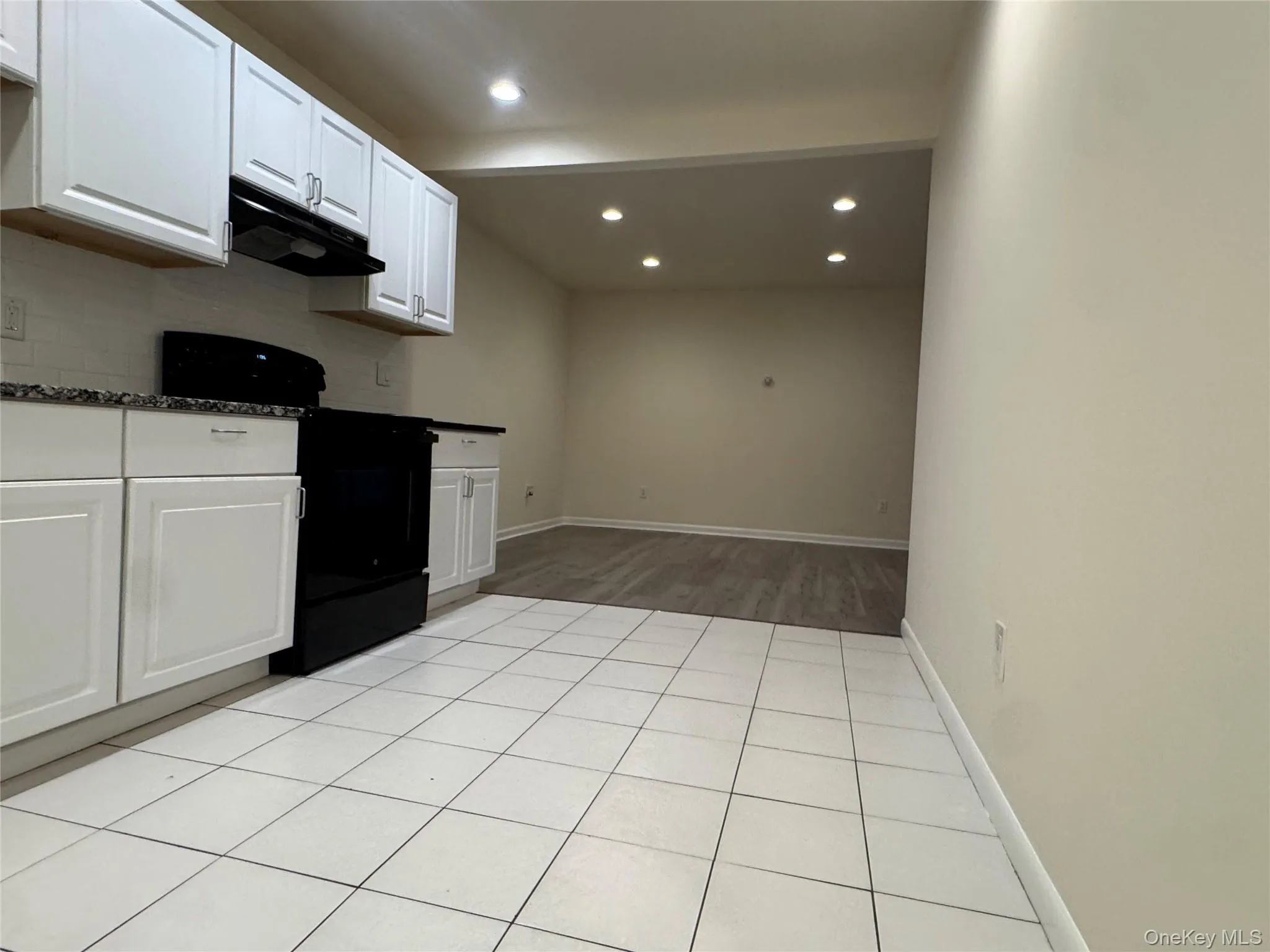 286 Main Street, Beacon, NY, 1 Bedroom Bedrooms, 5 Rooms Rooms,1 BathroomBathrooms,Residential Lease,For Rent,Main,0,1014822 286 Main Street, Beacon, NY, 1 Bedroom Bedrooms, 5 Rooms Rooms,1 BathroomBathrooms,Residential Lease,For Rent,Main,0,1014822