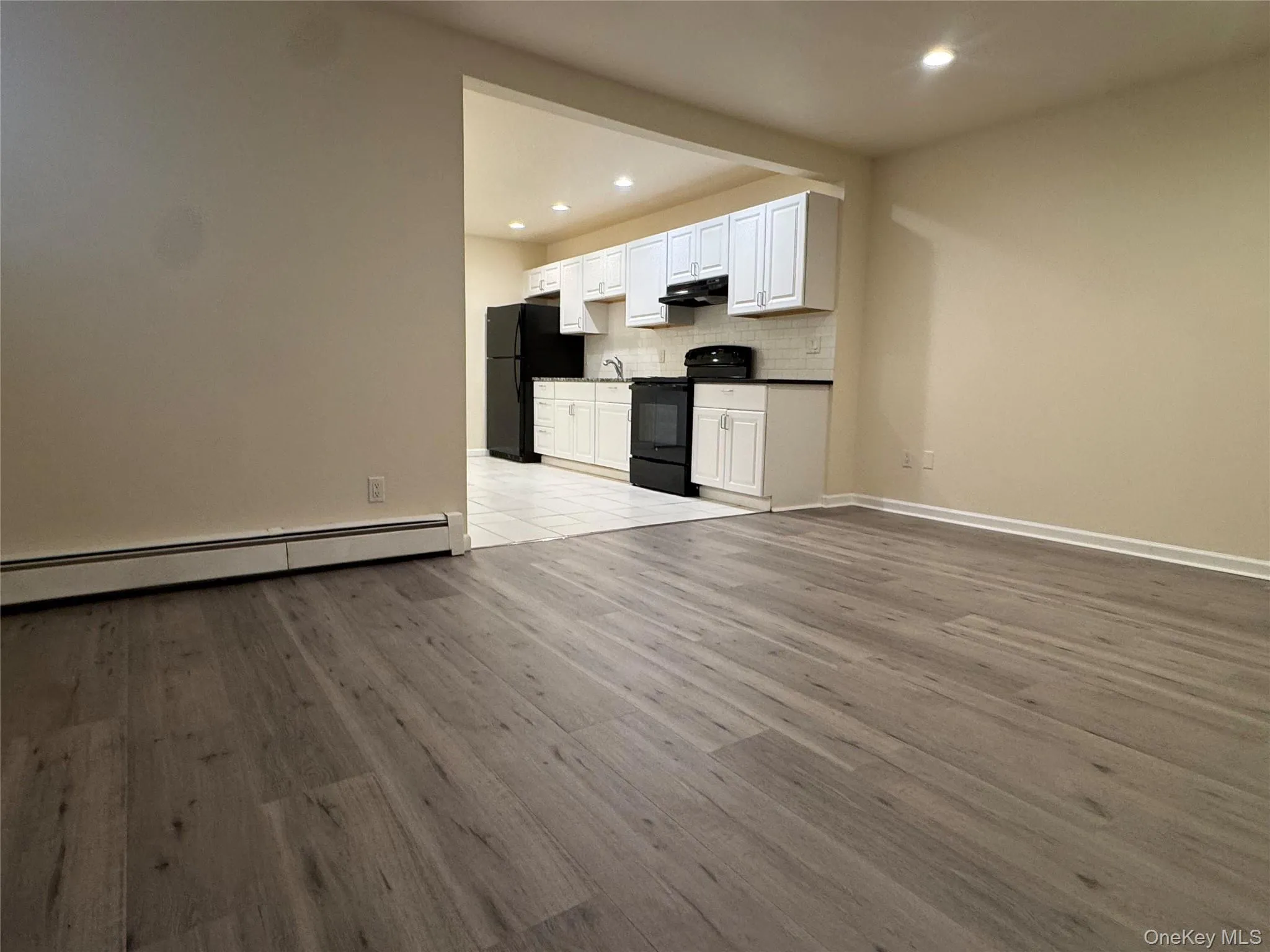 286 Main Street, Beacon, NY, 1 Bedroom Bedrooms, 5 Rooms Rooms,1 BathroomBathrooms,Residential Lease,For Rent,Main,0,1014822 286 Main Street, Beacon, NY, 1 Bedroom Bedrooms, 5 Rooms Rooms,1 BathroomBathrooms,Residential Lease,For Rent,Main,0,1014822