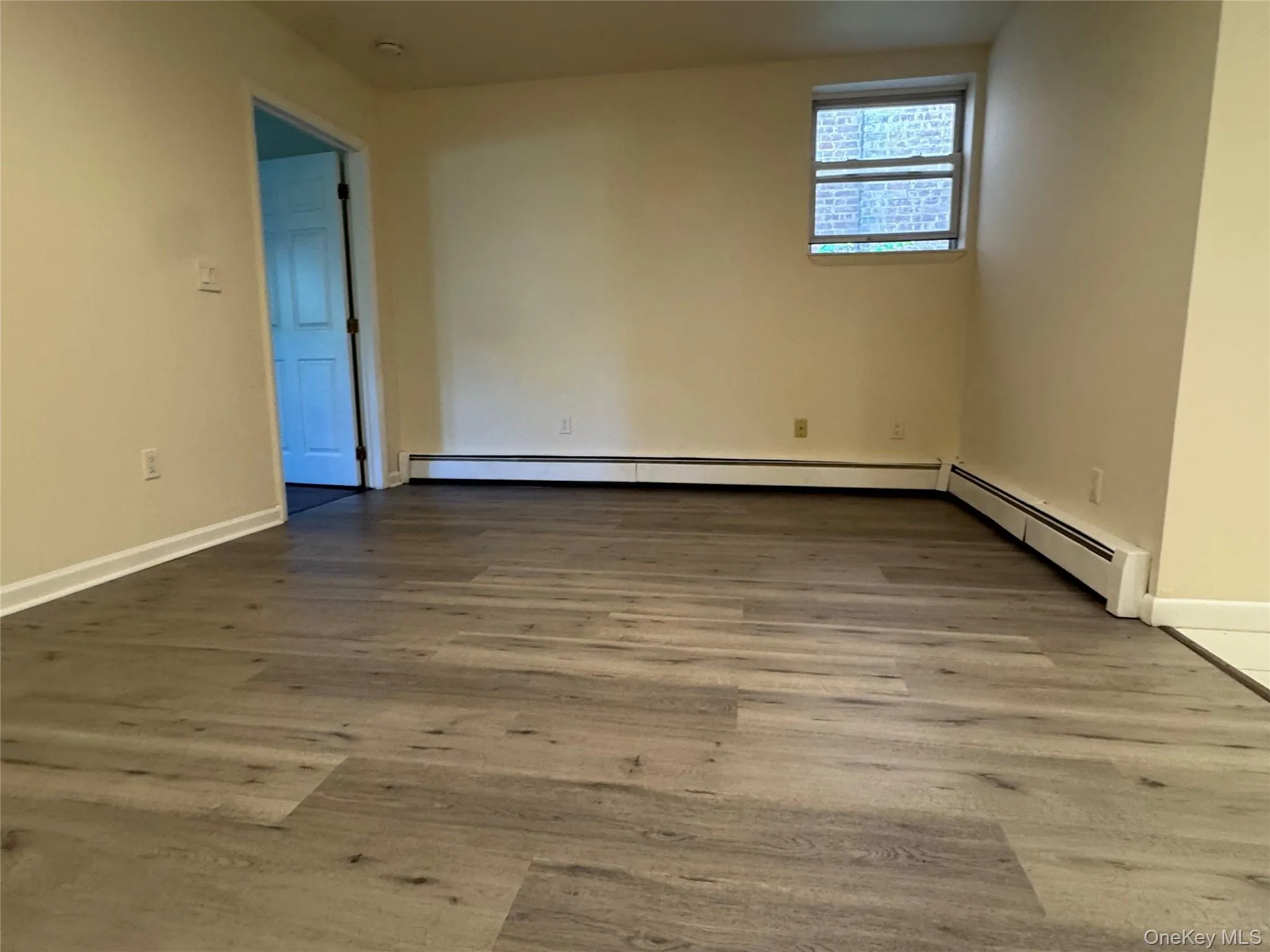 286 Main Street, Beacon, NY, 1 Bedroom Bedrooms, 5 Rooms Rooms,1 BathroomBathrooms,Residential Lease,For Rent,Main,0,1014822 286 Main Street, Beacon, NY, 1 Bedroom Bedrooms, 5 Rooms Rooms,1 BathroomBathrooms,Residential Lease,For Rent,Main,0,1014822