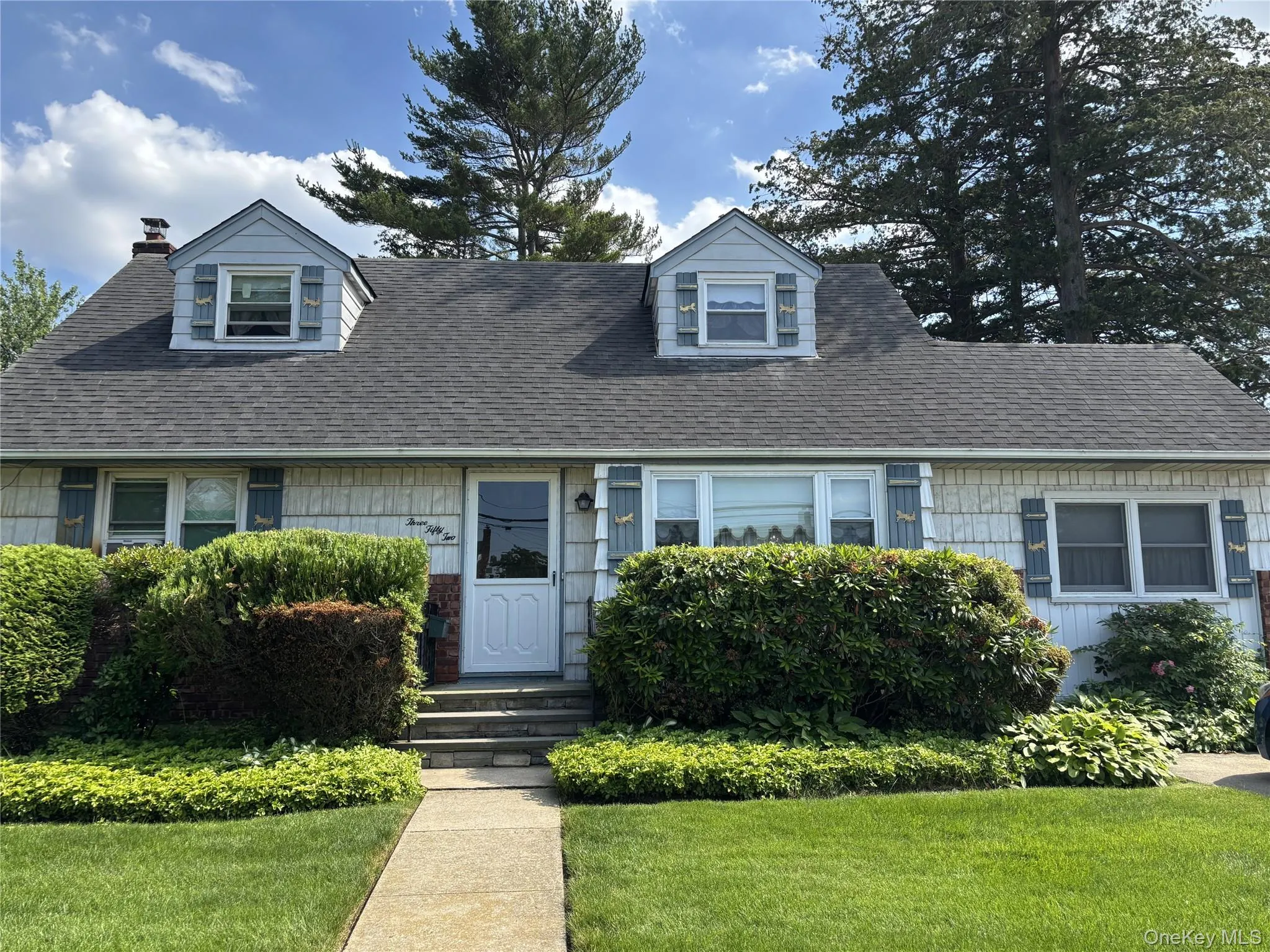352 Boundary Avenue, Oyster Bay, NY, 4 Bedrooms Bedrooms, 7 Rooms Rooms,2 BathroomsBathrooms,Residential,For Rent,Boundary,0,1014824 352 Boundary Avenue, Oyster Bay, NY, 4 Bedrooms Bedrooms, 7 Rooms Rooms,2 BathroomsBathrooms,Residential,For Rent,Boundary,0,1014824
