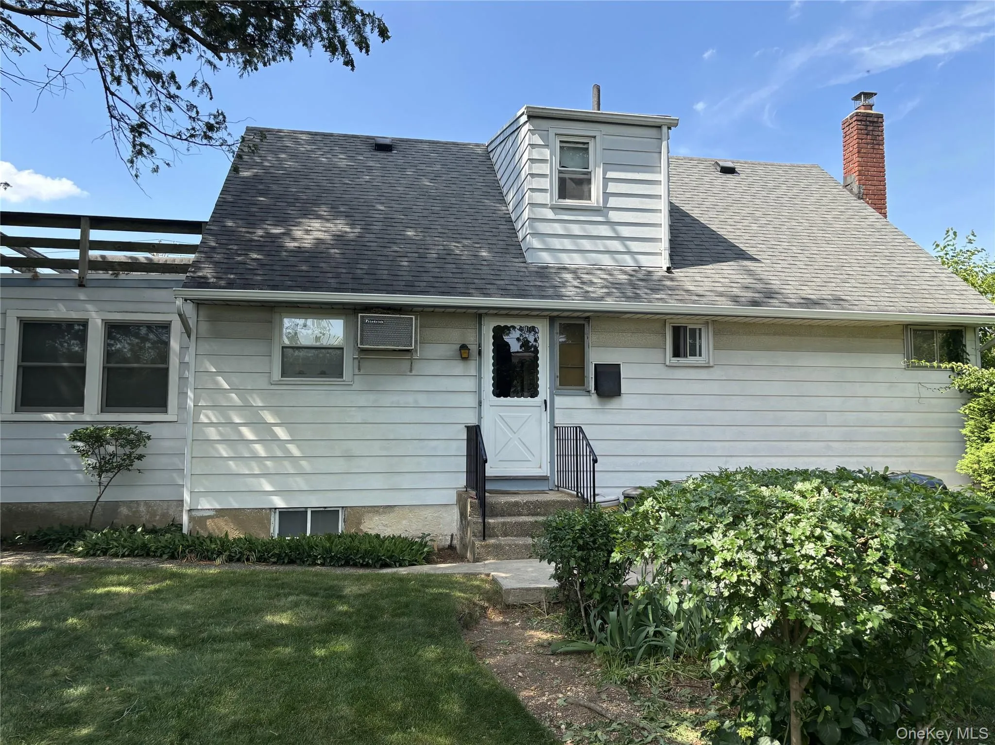 352 Boundary Avenue, Oyster Bay, NY, 4 Bedrooms Bedrooms, 7 Rooms Rooms,2 BathroomsBathrooms,Residential,For Rent,Boundary,0,1014824 352 Boundary Avenue, Oyster Bay, NY, 4 Bedrooms Bedrooms, 7 Rooms Rooms,2 BathroomsBathrooms,Residential,For Rent,Boundary,0,1014824
