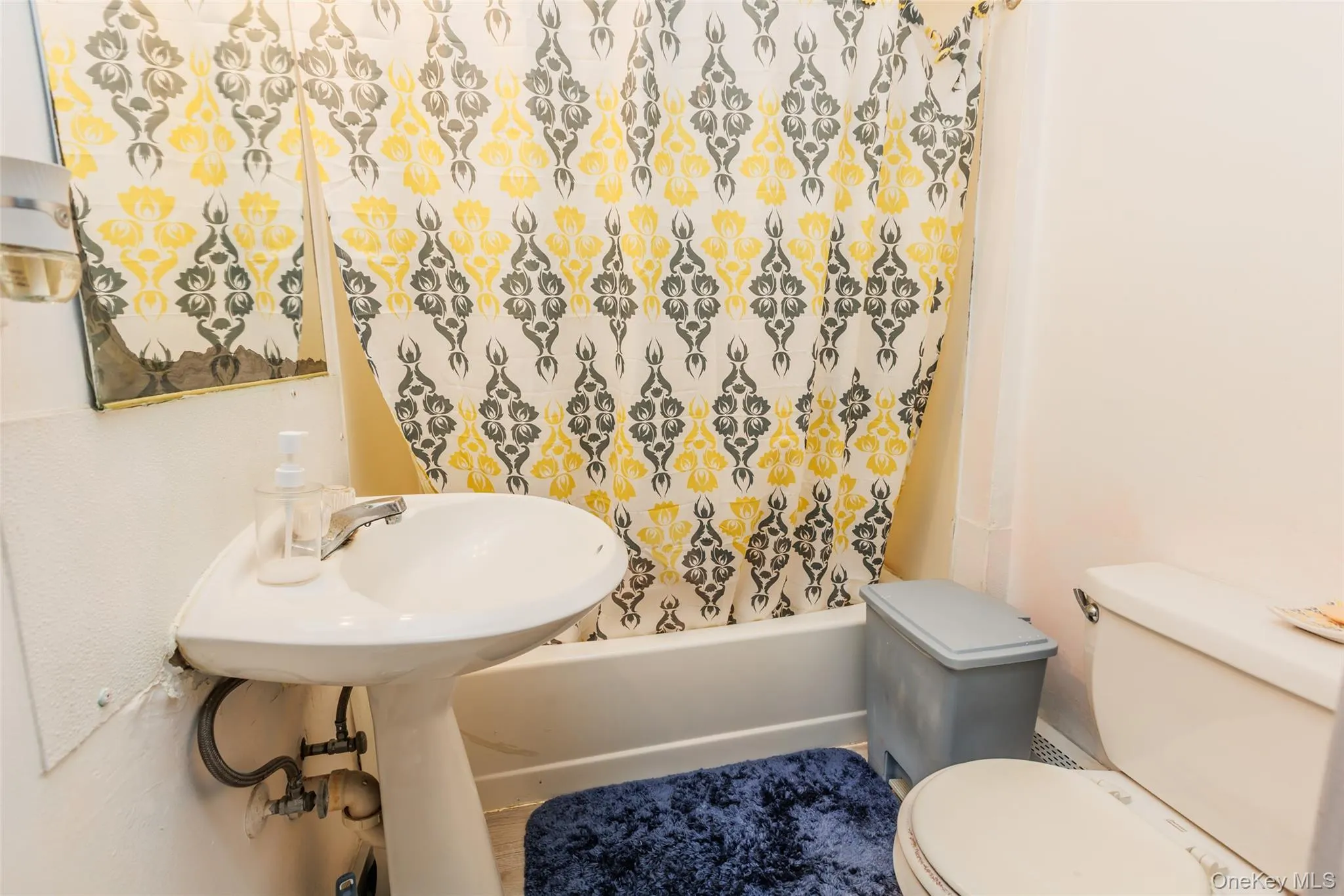 337 Hamilton Avenue, Riverhead, NY, 3 Bedrooms Bedrooms, 5 Rooms Rooms,1 BathroomBathrooms,Residential,For Rent,Hamilton,0,1014828 337 Hamilton Avenue, Riverhead, NY, 3 Bedrooms Bedrooms, 5 Rooms Rooms,1 BathroomBathrooms,Residential,For Rent,Hamilton,0,1014828