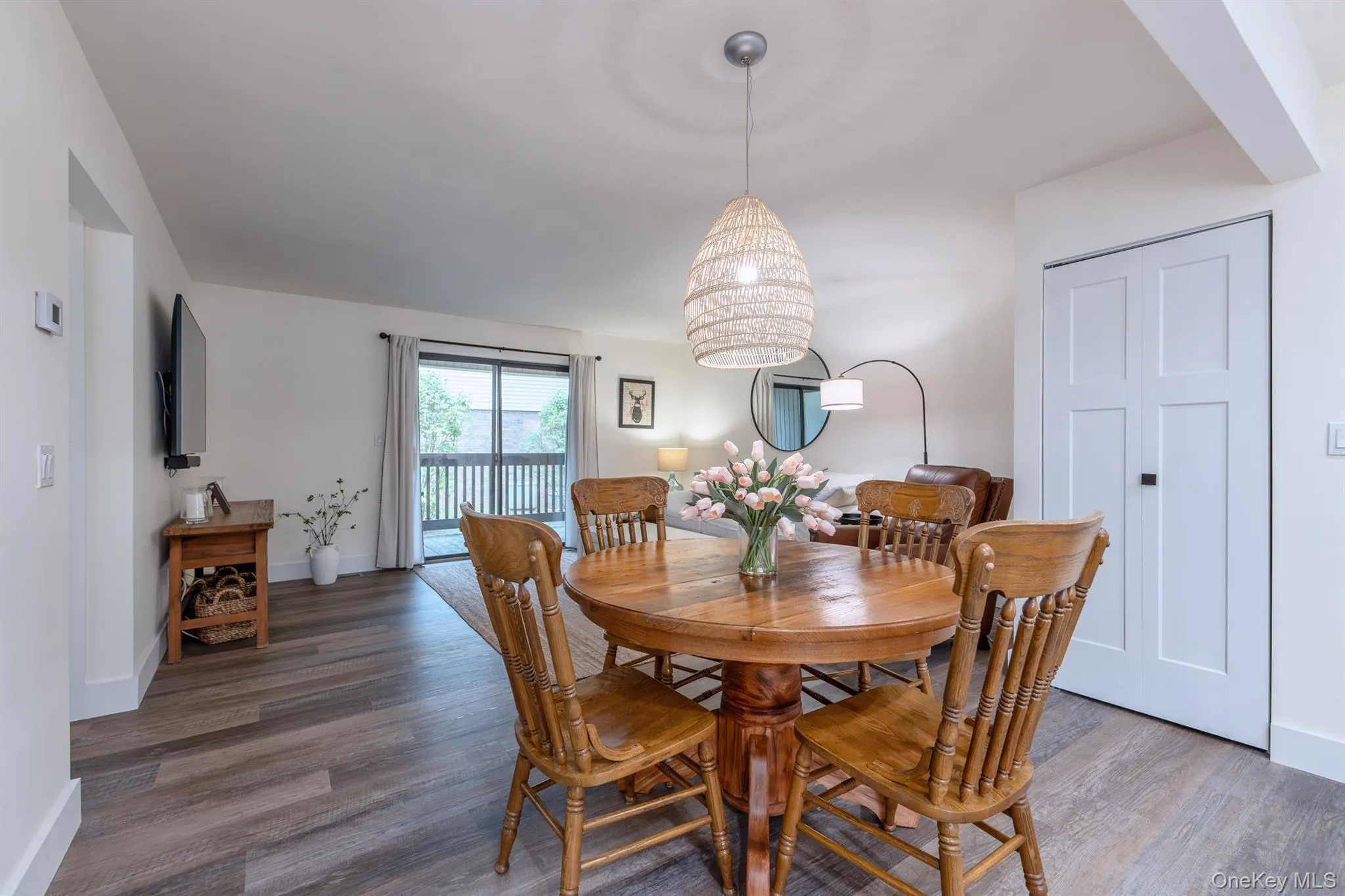 303 Village Court, Kingston, NY, 2 Bedrooms Bedrooms, 5 Rooms Rooms,1 BathroomBathrooms,Residential,For Rent,Village,0,1014831 303 Village Court, Kingston, NY, 2 Bedrooms Bedrooms, 5 Rooms Rooms,1 BathroomBathrooms,Residential,For Rent,Village,0,1014831