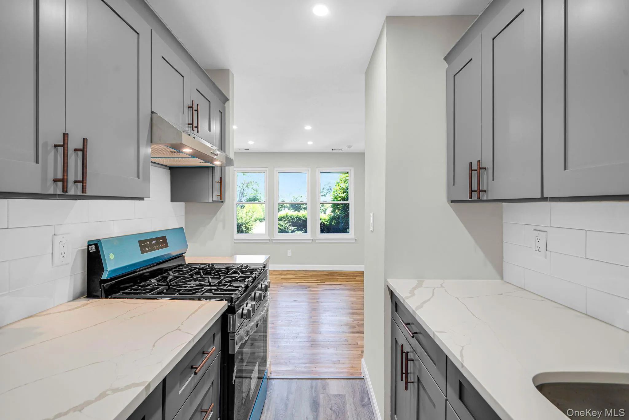 97 Artist Lake Drive, Brookhaven, NY, 1 Bedroom Bedrooms, 4 Rooms Rooms,1 BathroomBathrooms,Residential,For Rent,Artist Lake,0,1014836 97 Artist Lake Drive, Brookhaven, NY, 1 Bedroom Bedrooms, 4 Rooms Rooms,1 BathroomBathrooms,Residential,For Rent,Artist Lake,0,1014836
