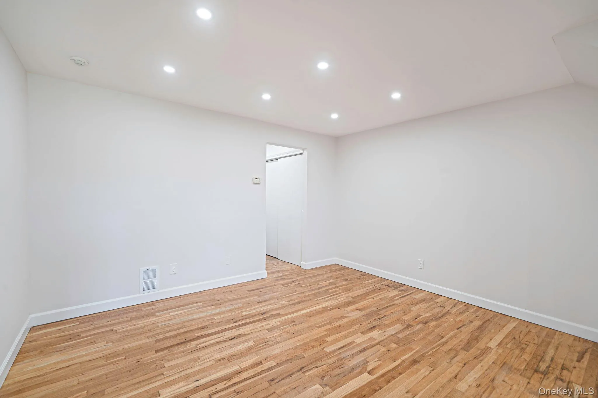 97 Artist Lake Drive, Brookhaven, NY, 1 Bedroom Bedrooms, 4 Rooms Rooms,1 BathroomBathrooms,Residential,For Rent,Artist Lake,0,1014836 97 Artist Lake Drive, Brookhaven, NY, 1 Bedroom Bedrooms, 4 Rooms Rooms,1 BathroomBathrooms,Residential,For Rent,Artist Lake,0,1014836