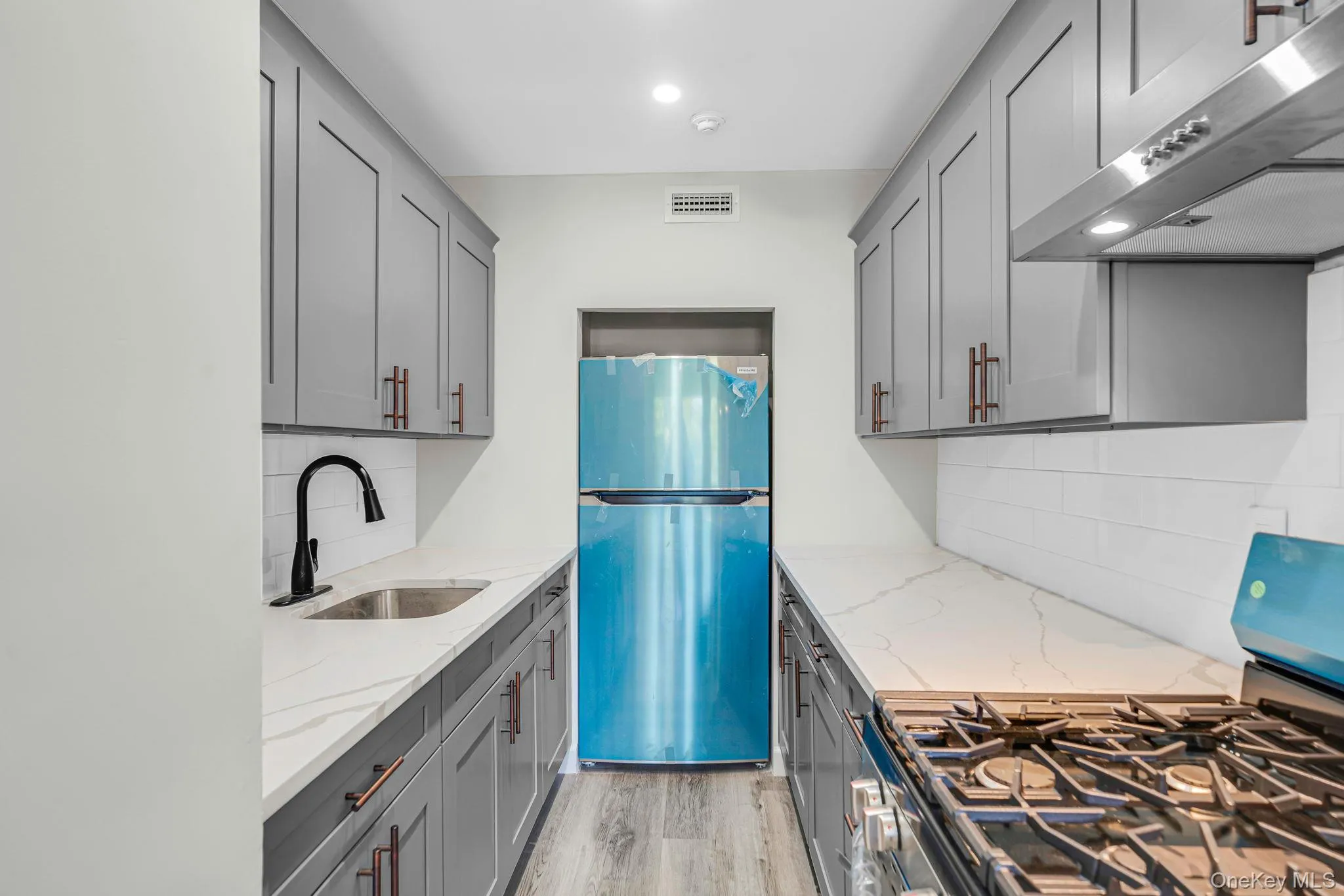 97 Artist Lake Drive, Brookhaven, NY, 1 Bedroom Bedrooms, 4 Rooms Rooms,1 BathroomBathrooms,Residential,For Rent,Artist Lake,0,1014836 97 Artist Lake Drive, Brookhaven, NY, 1 Bedroom Bedrooms, 4 Rooms Rooms,1 BathroomBathrooms,Residential,For Rent,Artist Lake,0,1014836