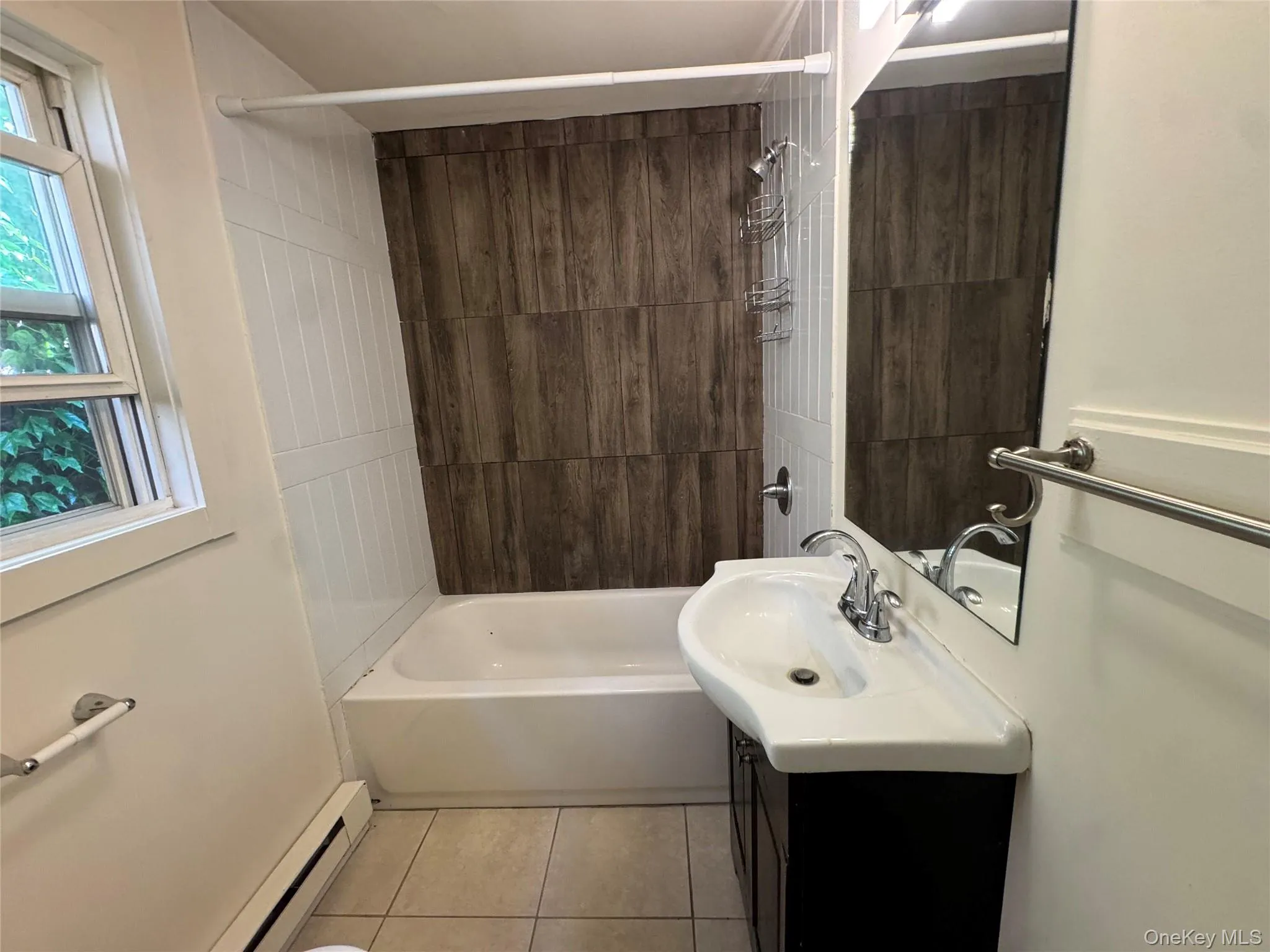 294 Main Street, Beacon, NY, 1 Bedroom Bedrooms, 4 Rooms Rooms,1 BathroomBathrooms,Residential Lease,For Rent,Main,0,1014840 294 Main Street, Beacon, NY, 1 Bedroom Bedrooms, 4 Rooms Rooms,1 BathroomBathrooms,Residential Lease,For Rent,Main,0,1014840