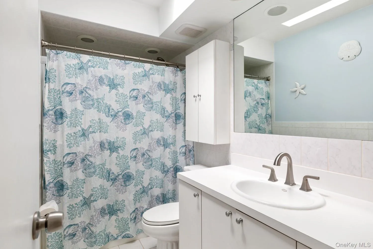 1032 Thompson Drive, Islip, NY, 3 Bedrooms Bedrooms, 10 Rooms Rooms,2 BathroomsBathrooms,Residential,For Rent,Thompson,0,1014841 1032 Thompson Drive, Islip, NY, 3 Bedrooms Bedrooms, 10 Rooms Rooms,2 BathroomsBathrooms,Residential,For Rent,Thompson,0,1014841