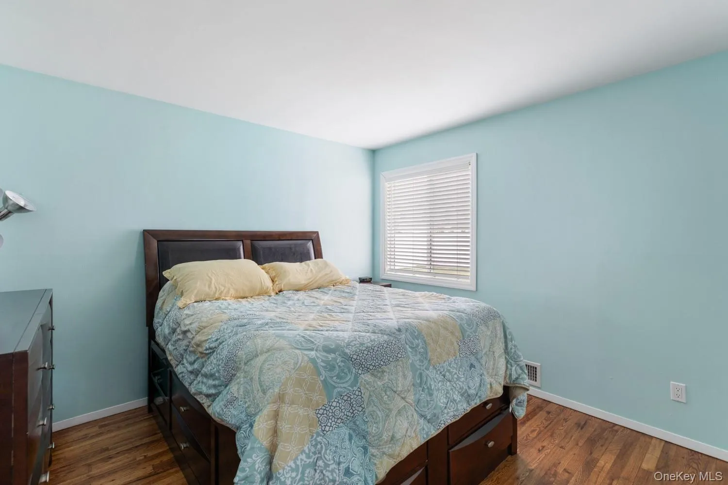 1032 Thompson Drive, Islip, NY, 3 Bedrooms Bedrooms, 10 Rooms Rooms,2 BathroomsBathrooms,Residential,For Rent,Thompson,0,1014841 1032 Thompson Drive, Islip, NY, 3 Bedrooms Bedrooms, 10 Rooms Rooms,2 BathroomsBathrooms,Residential,For Rent,Thompson,0,1014841