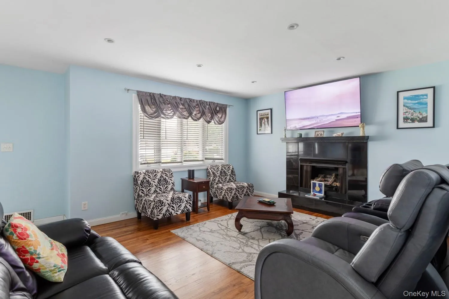1032 Thompson Drive, Islip, NY, 3 Bedrooms Bedrooms, 10 Rooms Rooms,2 BathroomsBathrooms,Residential,For Rent,Thompson,0,1014841 1032 Thompson Drive, Islip, NY, 3 Bedrooms Bedrooms, 10 Rooms Rooms,2 BathroomsBathrooms,Residential,For Rent,Thompson,0,1014841