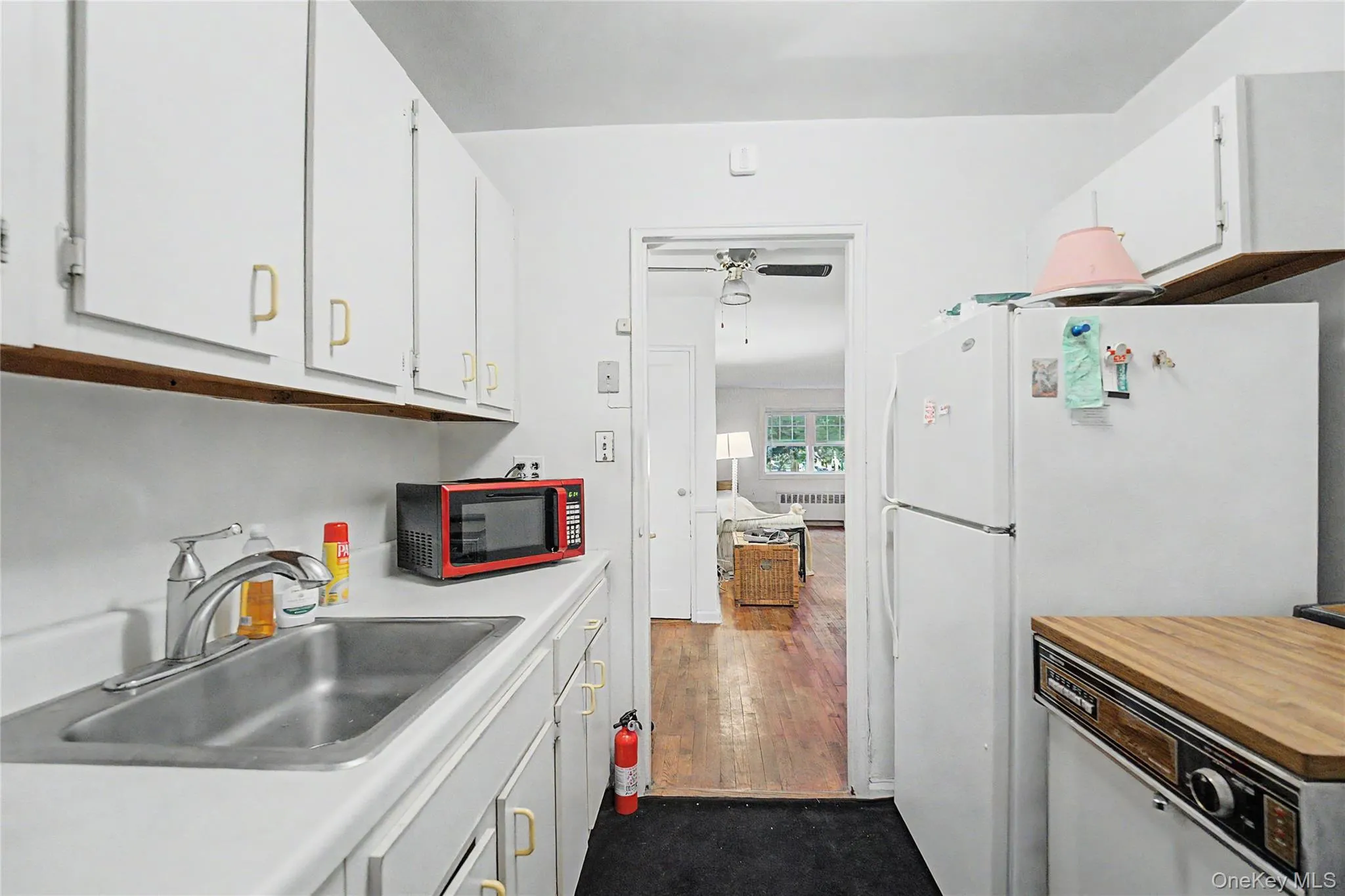 226-15 Kingsbury Avenue, New York, NY, 1 Bedroom Bedrooms, 4 Rooms Rooms,1 BathroomBathrooms,Residential,For Rent,Kingsbury,0,1014842 226-15 Kingsbury Avenue, New York, NY, 1 Bedroom Bedrooms, 4 Rooms Rooms,1 BathroomBathrooms,Residential,For Rent,Kingsbury,0,1014842