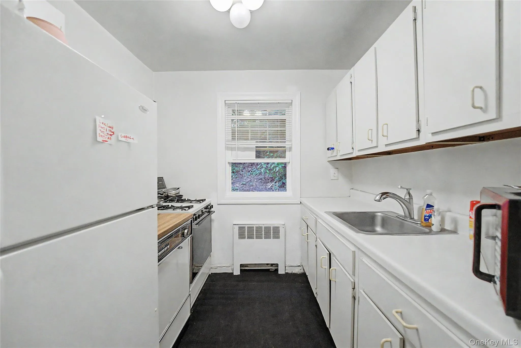 226-15 Kingsbury Avenue, New York, NY, 1 Bedroom Bedrooms, 4 Rooms Rooms,1 BathroomBathrooms,Residential,For Rent,Kingsbury,0,1014842 226-15 Kingsbury Avenue, New York, NY, 1 Bedroom Bedrooms, 4 Rooms Rooms,1 BathroomBathrooms,Residential,For Rent,Kingsbury,0,1014842