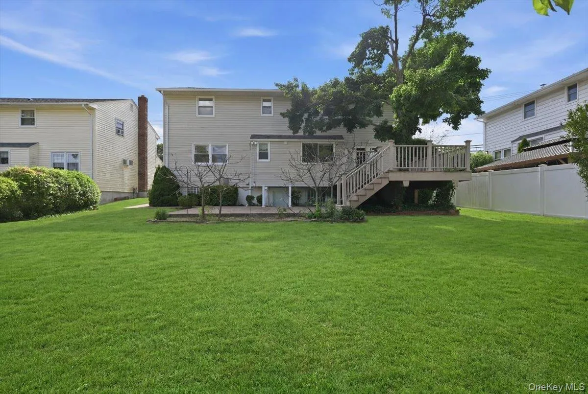 1395 Meadowbrook Road, Hempstead, NY, 4 Bedrooms Bedrooms, 8 Rooms Rooms,2 BathroomsBathrooms,Residential,For Rent,Meadowbrook,0,1014844 1395 Meadowbrook Road, Hempstead, NY, 4 Bedrooms Bedrooms, 8 Rooms Rooms,2 BathroomsBathrooms,Residential,For Rent,Meadowbrook,0,1014844
