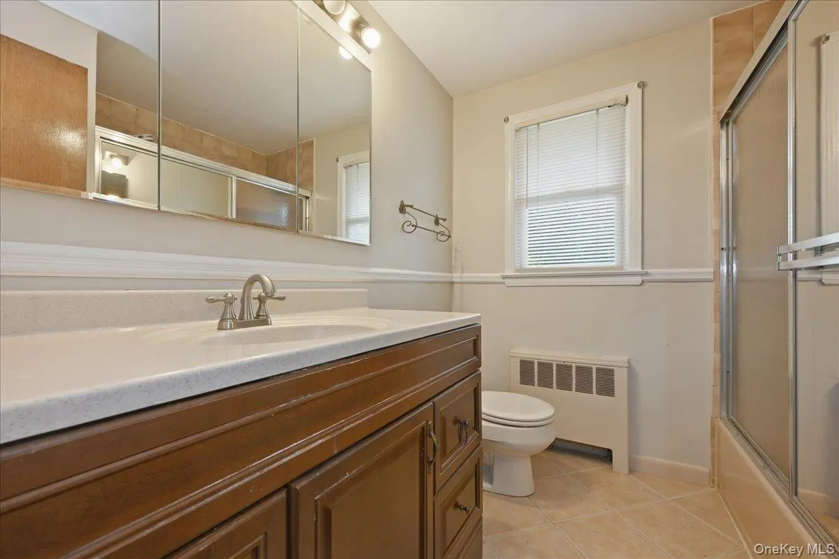 1395 Meadowbrook Road, Hempstead, NY, 4 Bedrooms Bedrooms, 8 Rooms Rooms,2 BathroomsBathrooms,Residential,For Rent,Meadowbrook,0,1014844 1395 Meadowbrook Road, Hempstead, NY, 4 Bedrooms Bedrooms, 8 Rooms Rooms,2 BathroomsBathrooms,Residential,For Rent,Meadowbrook,0,1014844