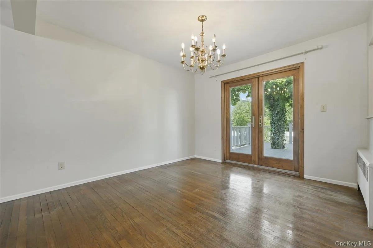 1395 Meadowbrook Road, Hempstead, NY, 4 Bedrooms Bedrooms, 8 Rooms Rooms,2 BathroomsBathrooms,Residential,For Rent,Meadowbrook,0,1014844 1395 Meadowbrook Road, Hempstead, NY, 4 Bedrooms Bedrooms, 8 Rooms Rooms,2 BathroomsBathrooms,Residential,For Rent,Meadowbrook,0,1014844