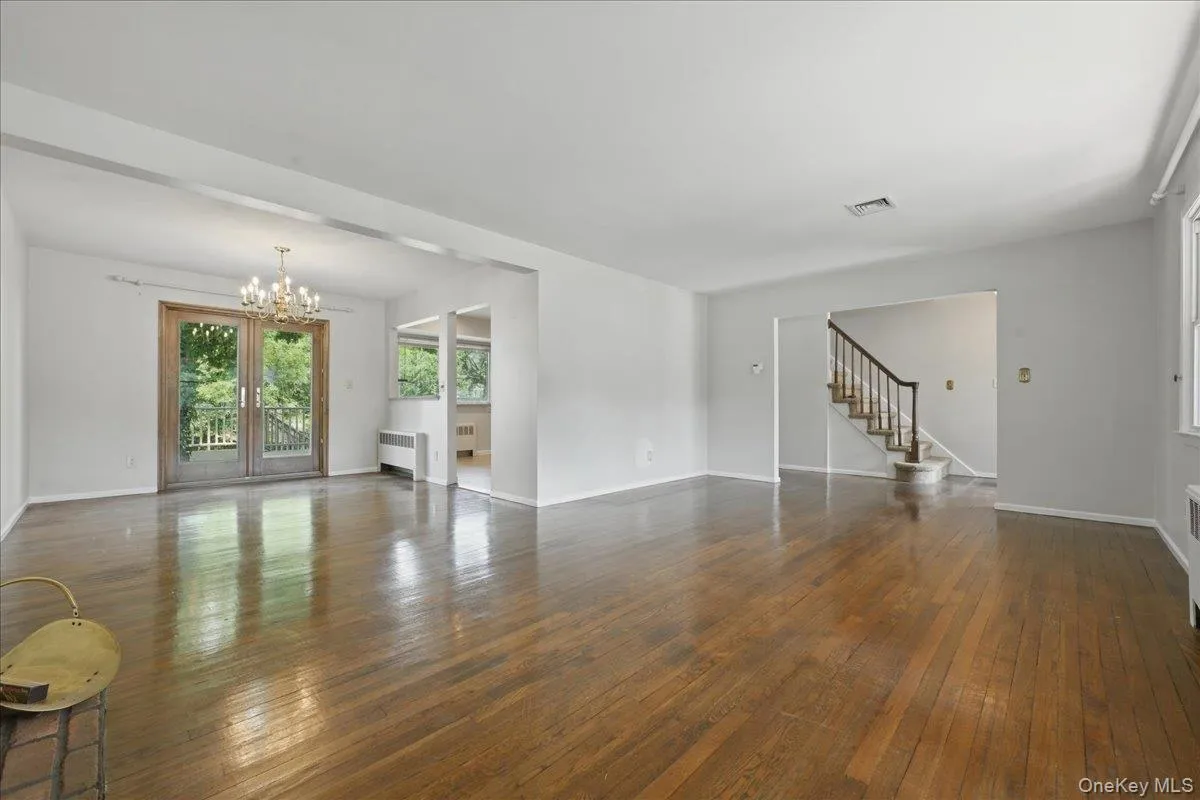 1395 Meadowbrook Road, Hempstead, NY, 4 Bedrooms Bedrooms, 8 Rooms Rooms,2 BathroomsBathrooms,Residential,For Rent,Meadowbrook,0,1014844 1395 Meadowbrook Road, Hempstead, NY, 4 Bedrooms Bedrooms, 8 Rooms Rooms,2 BathroomsBathrooms,Residential,For Rent,Meadowbrook,0,1014844