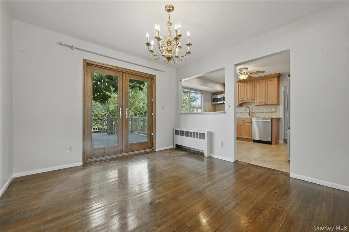 1395 Meadowbrook Road, Hempstead, NY, 4 Bedrooms Bedrooms, 8 Rooms Rooms,2 BathroomsBathrooms,Residential,For Rent,Meadowbrook,0,1014844 1395 Meadowbrook Road, Hempstead, NY, 4 Bedrooms Bedrooms, 8 Rooms Rooms,2 BathroomsBathrooms,Residential,For Rent,Meadowbrook,0,1014844