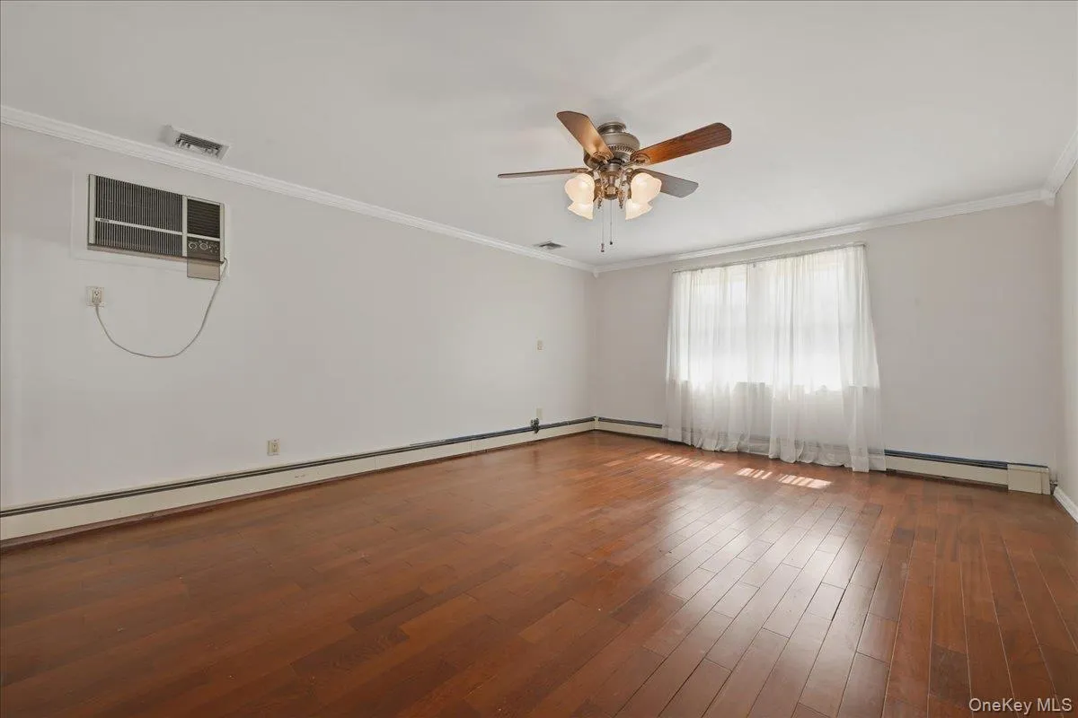1395 Meadowbrook Road, Hempstead, NY, 4 Bedrooms Bedrooms, 8 Rooms Rooms,2 BathroomsBathrooms,Residential,For Rent,Meadowbrook,0,1014844 1395 Meadowbrook Road, Hempstead, NY, 4 Bedrooms Bedrooms, 8 Rooms Rooms,2 BathroomsBathrooms,Residential,For Rent,Meadowbrook,0,1014844