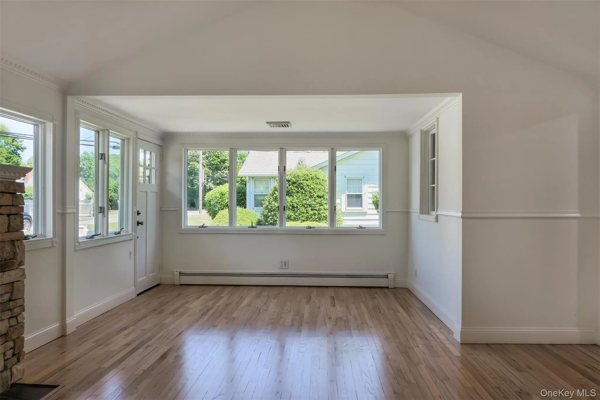 5 Roosevelt Boulevard, Brookhaven, NY, 3 Bedrooms Bedrooms, 7 Rooms Rooms,2 BathroomsBathrooms,Residential,For Rent,Roosevelt,0,1014847 5 Roosevelt Boulevard, Brookhaven, NY, 3 Bedrooms Bedrooms, 7 Rooms Rooms,2 BathroomsBathrooms,Residential,For Rent,Roosevelt,0,1014847
