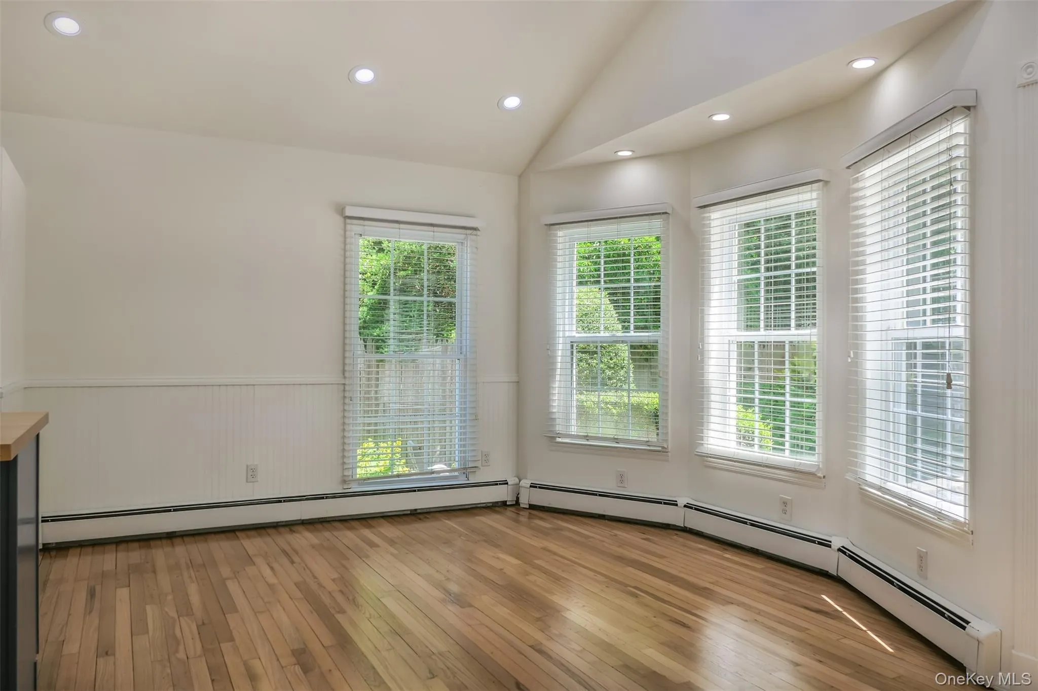 5 Roosevelt Boulevard, Brookhaven, NY, 3 Bedrooms Bedrooms, 7 Rooms Rooms,2 BathroomsBathrooms,Residential,For Rent,Roosevelt,0,1014847 5 Roosevelt Boulevard, Brookhaven, NY, 3 Bedrooms Bedrooms, 7 Rooms Rooms,2 BathroomsBathrooms,Residential,For Rent,Roosevelt,0,1014847