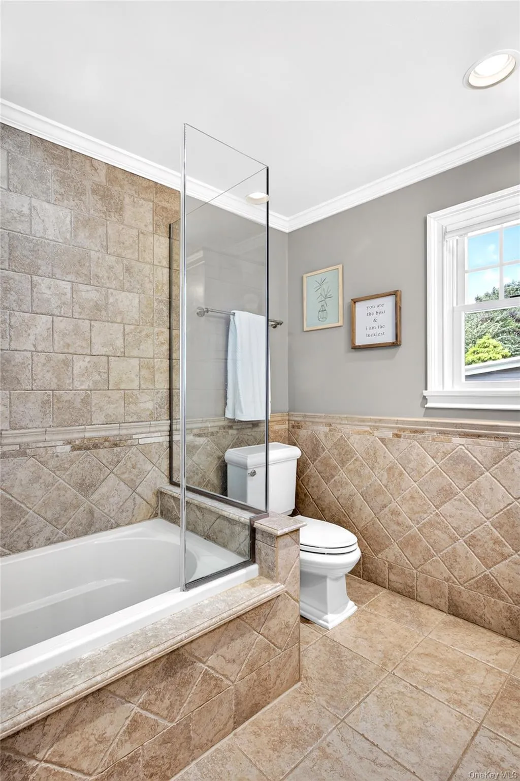 7 Fairview Avenue, North Hempstead, NY, 3 Bedrooms Bedrooms, 7 Rooms Rooms,1 BathroomBathrooms,Residential,For Rent,Fairview,0,1014850 7 Fairview Avenue, North Hempstead, NY, 3 Bedrooms Bedrooms, 7 Rooms Rooms,1 BathroomBathrooms,Residential,For Rent,Fairview,0,1014850