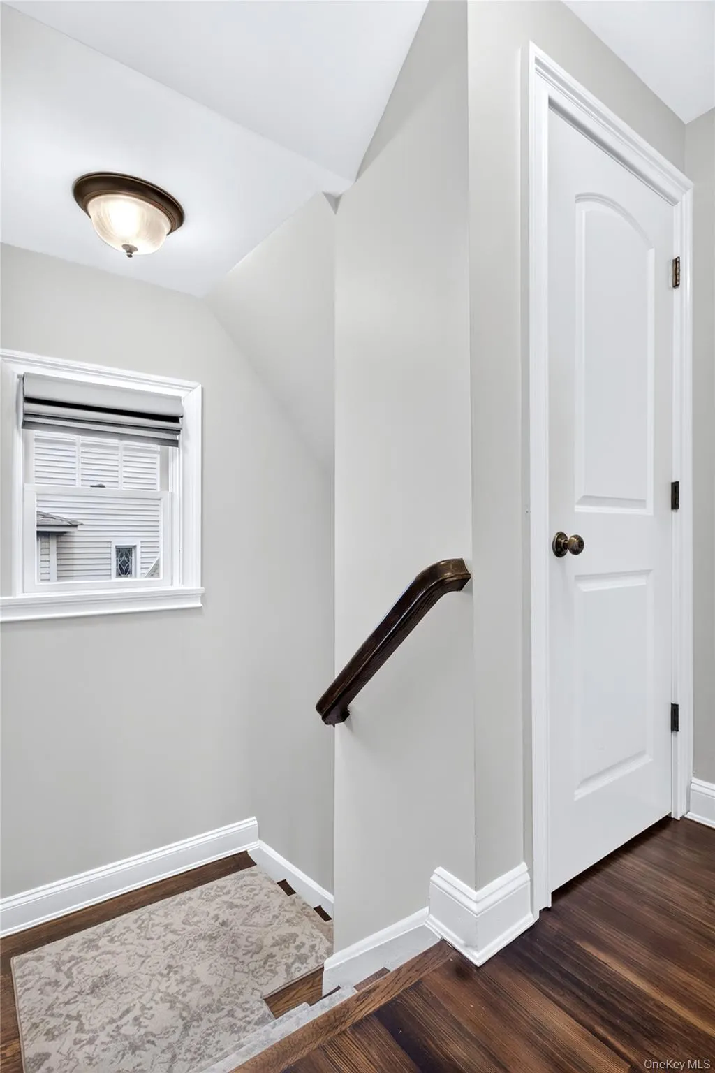 7 Fairview Avenue, North Hempstead, NY, 3 Bedrooms Bedrooms, 7 Rooms Rooms,1 BathroomBathrooms,Residential,For Rent,Fairview,0,1014850 7 Fairview Avenue, North Hempstead, NY, 3 Bedrooms Bedrooms, 7 Rooms Rooms,1 BathroomBathrooms,Residential,For Rent,Fairview,0,1014850