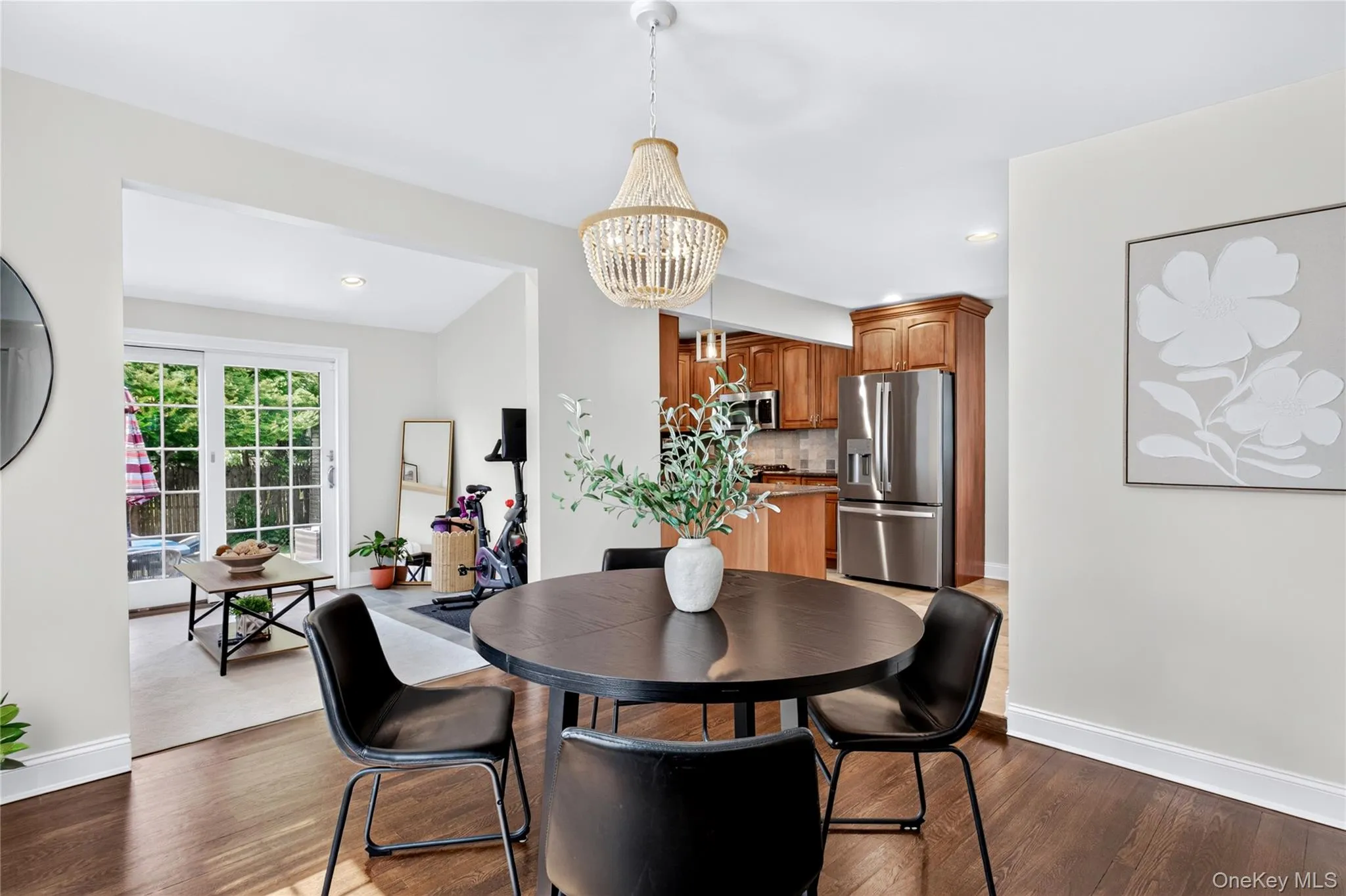 7 Fairview Avenue, North Hempstead, NY, 3 Bedrooms Bedrooms, 7 Rooms Rooms,1 BathroomBathrooms,Residential,For Rent,Fairview,0,1014850 7 Fairview Avenue, North Hempstead, NY, 3 Bedrooms Bedrooms, 7 Rooms Rooms,1 BathroomBathrooms,Residential,For Rent,Fairview,0,1014850