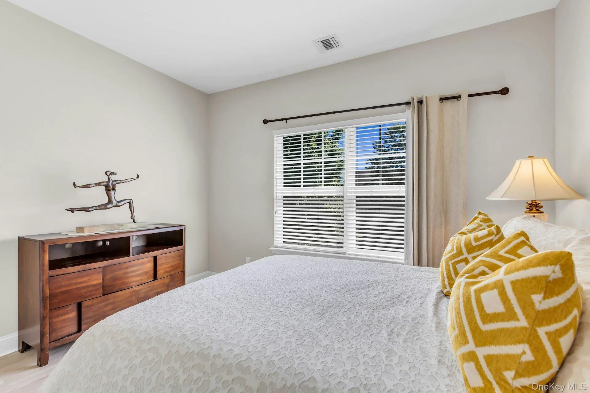 Guest Bedroom Guest Bedroom