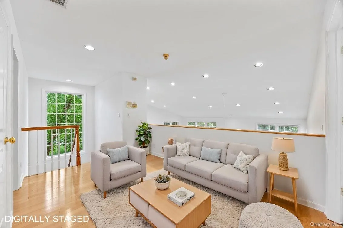 2 Doral Greens Drive, Rye Town, NY, 3 Bedrooms Bedrooms, 10 Rooms Rooms,2 BathroomsBathrooms,Residential,For Rent,Doral Greens,0,1014861 2 Doral Greens Drive, Rye Town, NY, 3 Bedrooms Bedrooms, 10 Rooms Rooms,2 BathroomsBathrooms,Residential,For Rent,Doral Greens,0,1014861