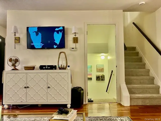 35 Poplar Circle, Peekskill, NY, 3 Bedrooms Bedrooms, 7 Rooms Rooms,2 BathroomsBathrooms,Residential,For Rent,Poplar,0,1014865 35 Poplar Circle, Peekskill, NY, 3 Bedrooms Bedrooms, 7 Rooms Rooms,2 BathroomsBathrooms,Residential,For Rent,Poplar,0,1014865