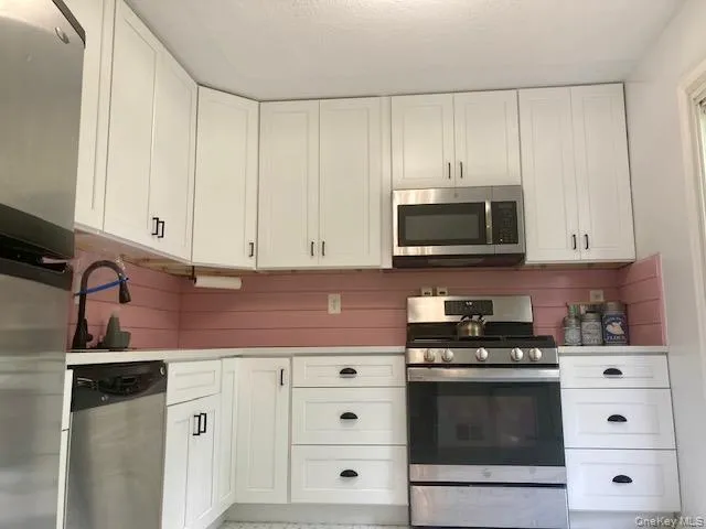 35 Poplar Circle, Peekskill, NY, 3 Bedrooms Bedrooms, 7 Rooms Rooms,2 BathroomsBathrooms,Residential,For Rent,Poplar,0,1014865 35 Poplar Circle, Peekskill, NY, 3 Bedrooms Bedrooms, 7 Rooms Rooms,2 BathroomsBathrooms,Residential,For Rent,Poplar,0,1014865
