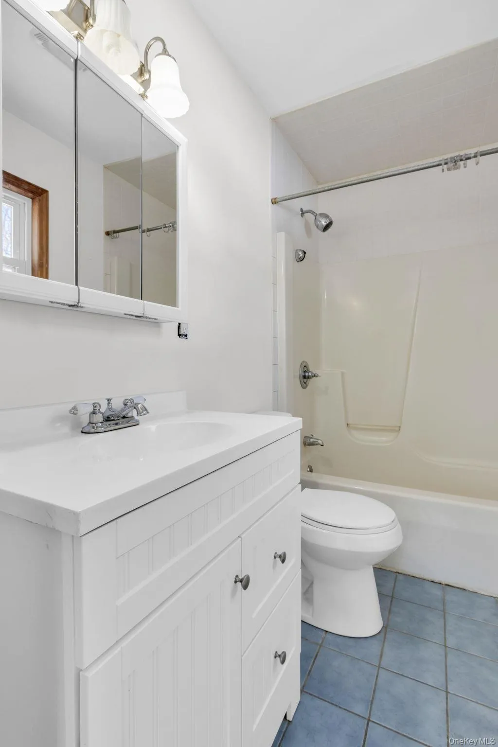 51 Greenwood Avenue, Warwick (town), NY, 3 Bedrooms Bedrooms, 5 Rooms Rooms,2 BathroomsBathrooms,Residential,For Rent,Greenwood,0,1014870 51 Greenwood Avenue, Warwick (town), NY, 3 Bedrooms Bedrooms, 5 Rooms Rooms,2 BathroomsBathrooms,Residential,For Rent,Greenwood,0,1014870