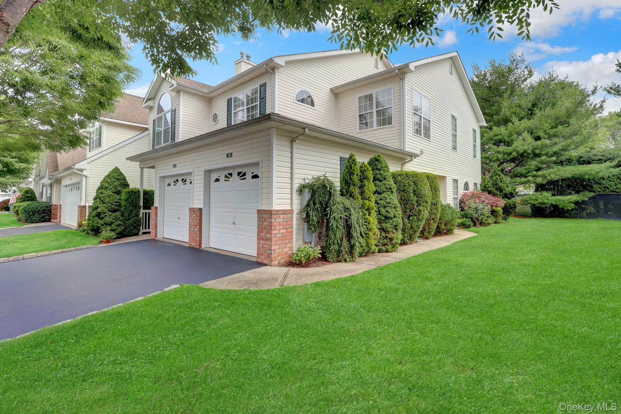 99 Constantine Way, Brookhaven, NY, 2 Bedrooms Bedrooms, 5 Rooms Rooms,2 BathroomsBathrooms,Residential,For Rent,Constantine,0,1014871 99 Constantine Way, Brookhaven, NY, 2 Bedrooms Bedrooms, 5 Rooms Rooms,2 BathroomsBathrooms,Residential,For Rent,Constantine,0,1014871