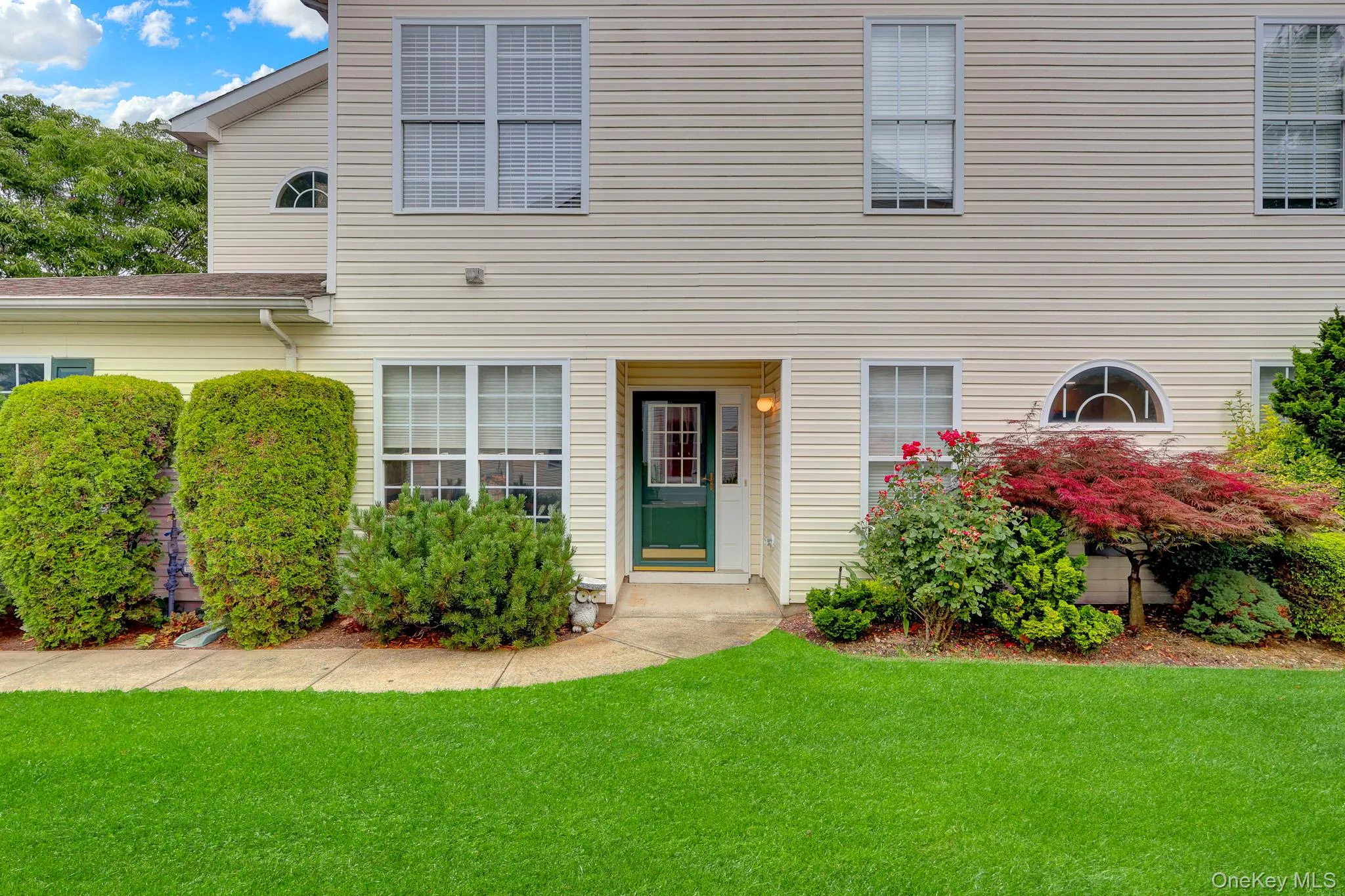 99 Constantine Way, Brookhaven, NY, 2 Bedrooms Bedrooms, 5 Rooms Rooms,2 BathroomsBathrooms,Residential,For Rent,Constantine,0,1014871 99 Constantine Way, Brookhaven, NY, 2 Bedrooms Bedrooms, 5 Rooms Rooms,2 BathroomsBathrooms,Residential,For Rent,Constantine,0,1014871