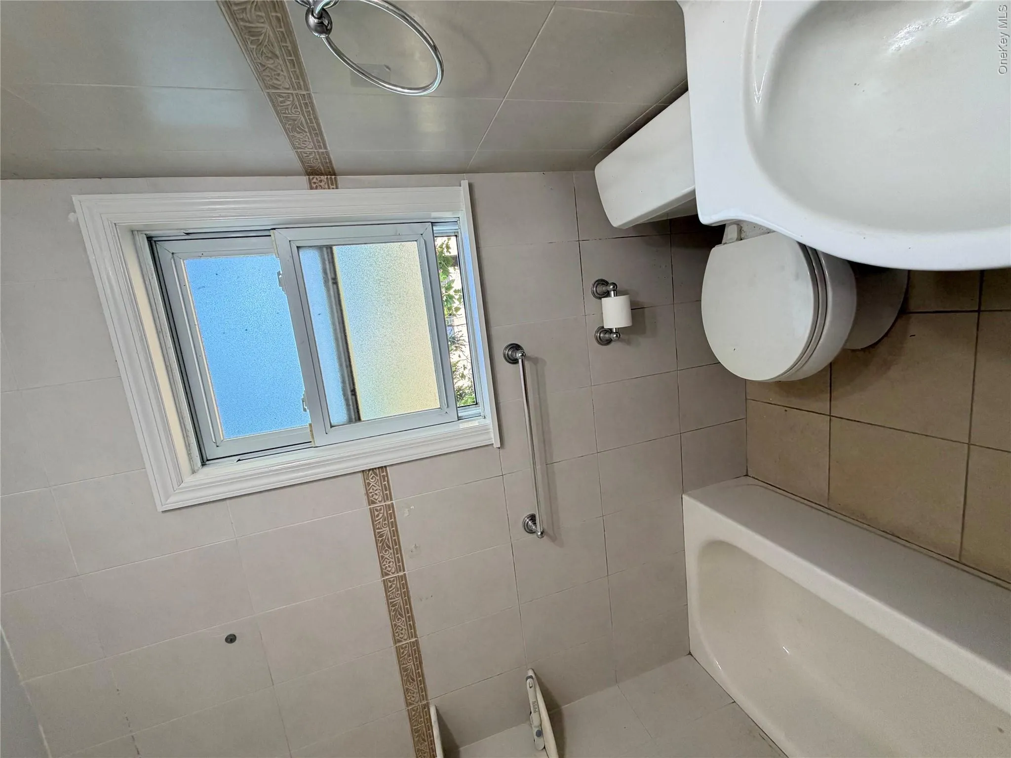 6747 222nd Street, New York, NY, 3 Bedrooms Bedrooms, 5 Rooms Rooms,1 BathroomBathrooms,Residential Lease,For Rent,222nd,0,1014874 6747 222nd Street, New York, NY, 3 Bedrooms Bedrooms, 5 Rooms Rooms,1 BathroomBathrooms,Residential Lease,For Rent,222nd,0,1014874