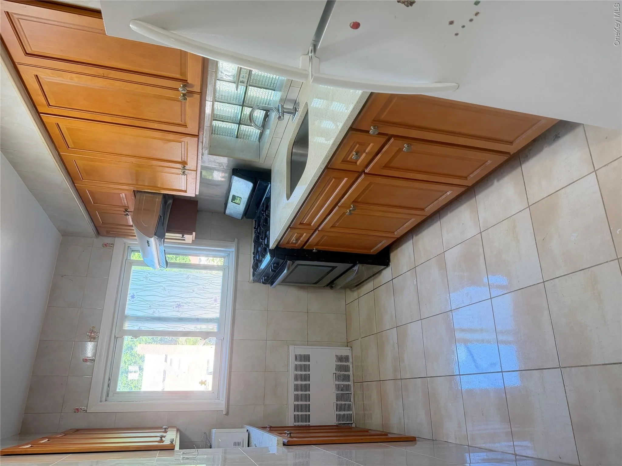 6747 222nd Street, New York, NY, 3 Bedrooms Bedrooms, 5 Rooms Rooms,1 BathroomBathrooms,Residential Lease,For Rent,222nd,0,1014874 6747 222nd Street, New York, NY, 3 Bedrooms Bedrooms, 5 Rooms Rooms,1 BathroomBathrooms,Residential Lease,For Rent,222nd,0,1014874